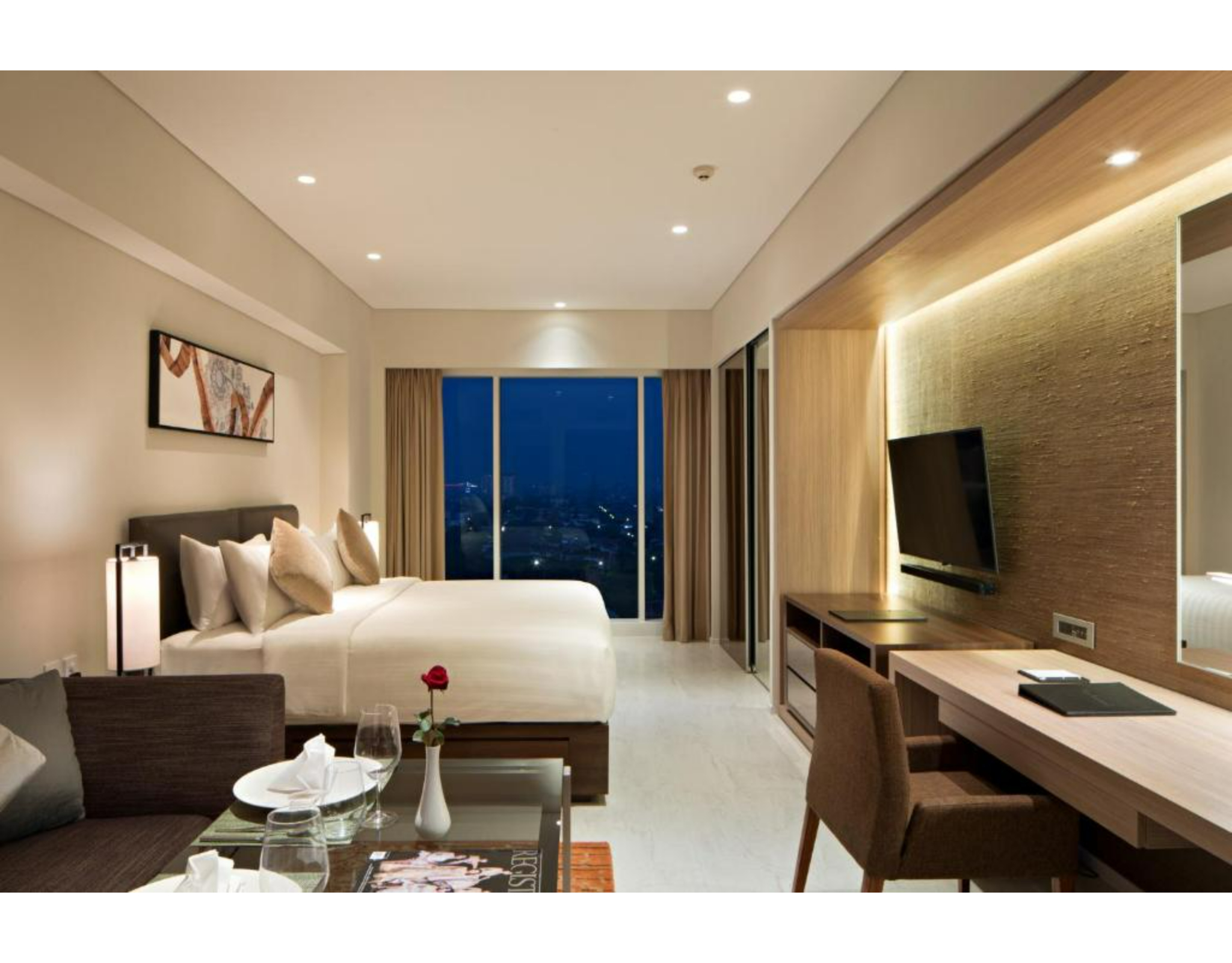 Studio Deluxe King Bed