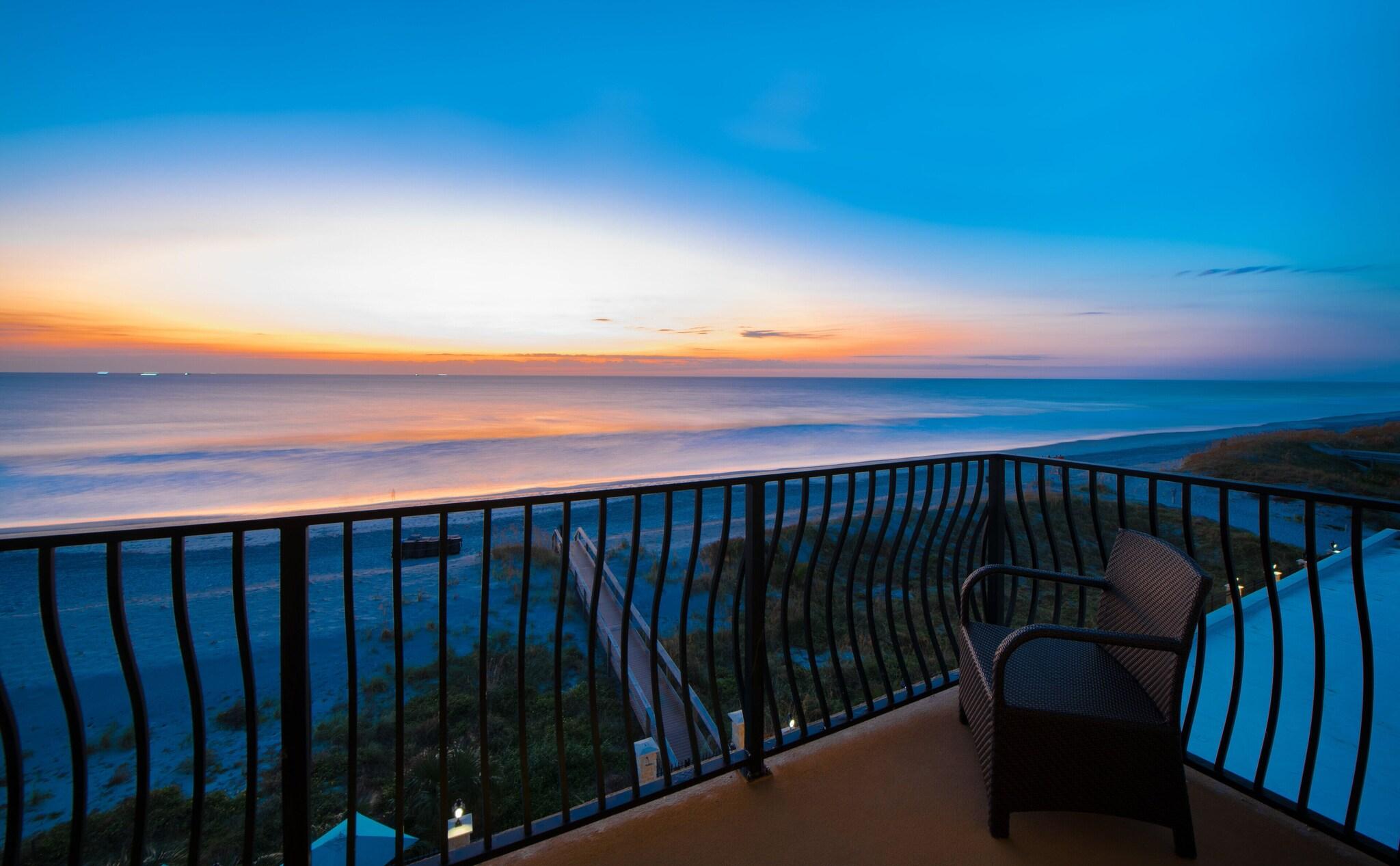 Double Ocean Front King Bed