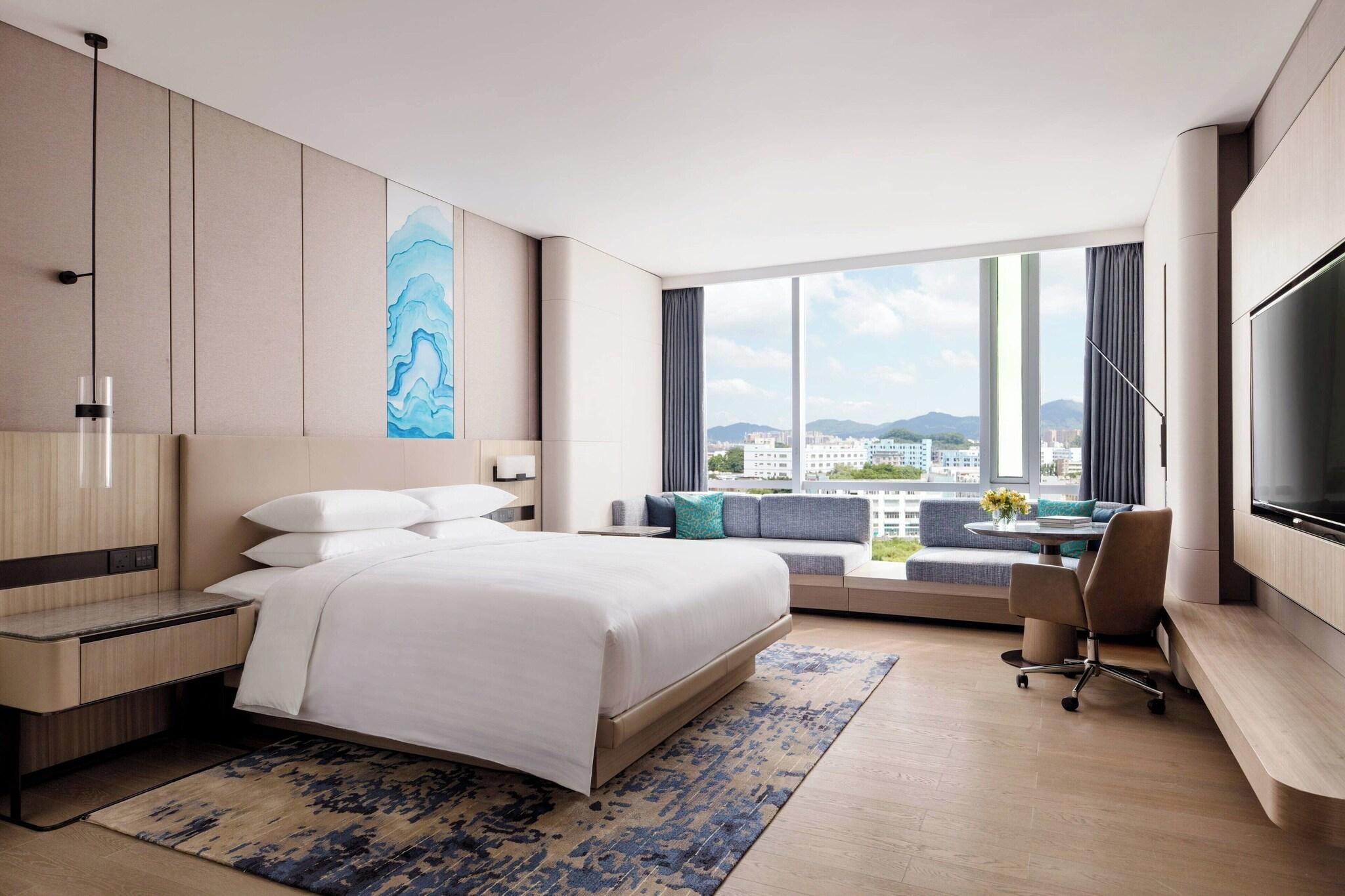 Double Club King Bed