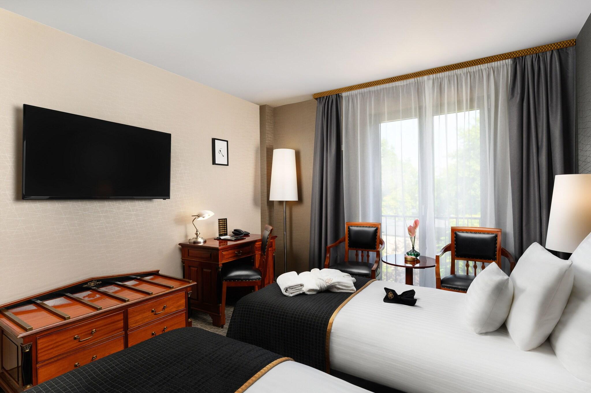 Double Superior King Bed