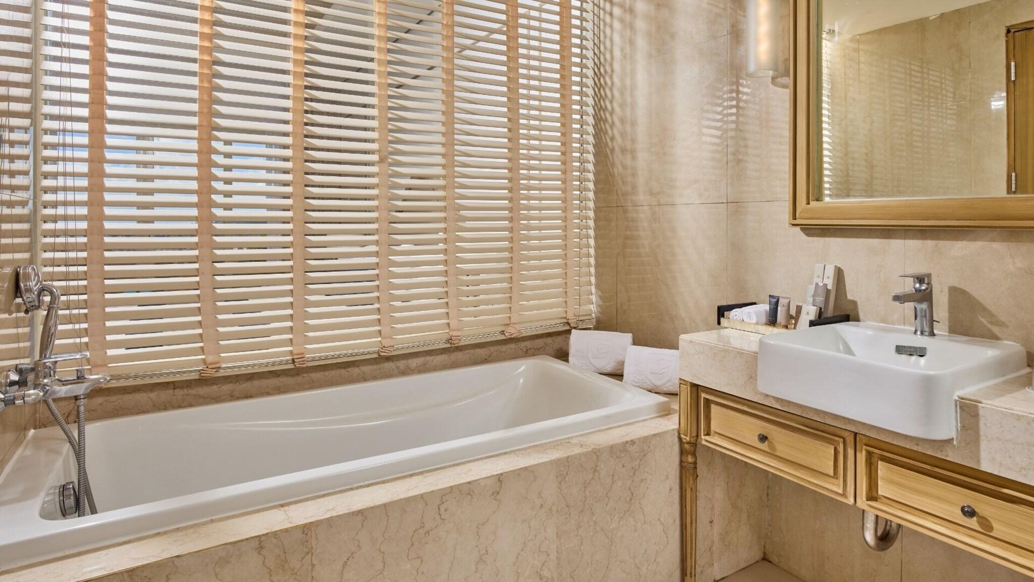 Double Executive King Bed