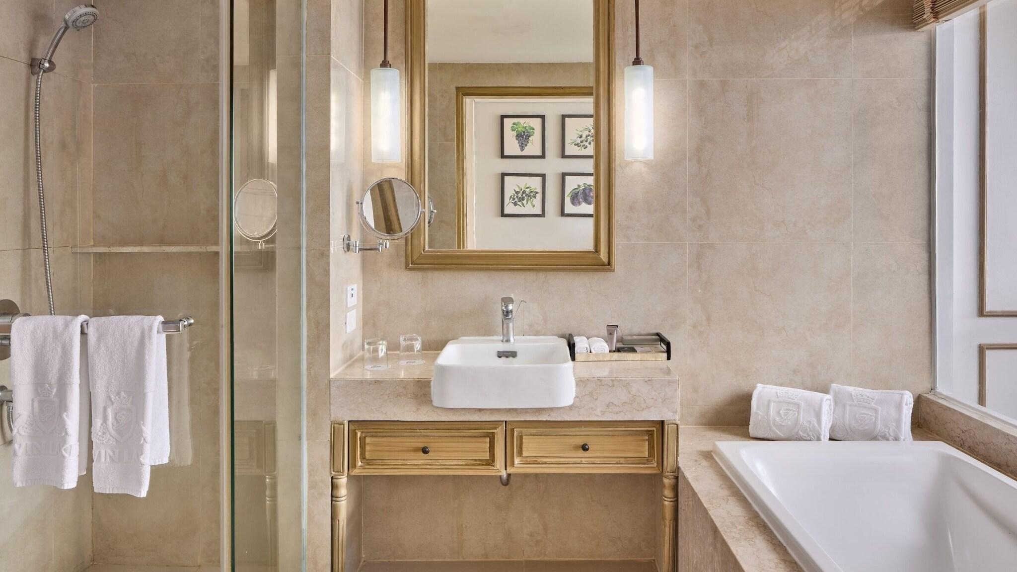 Double Executive King Bed