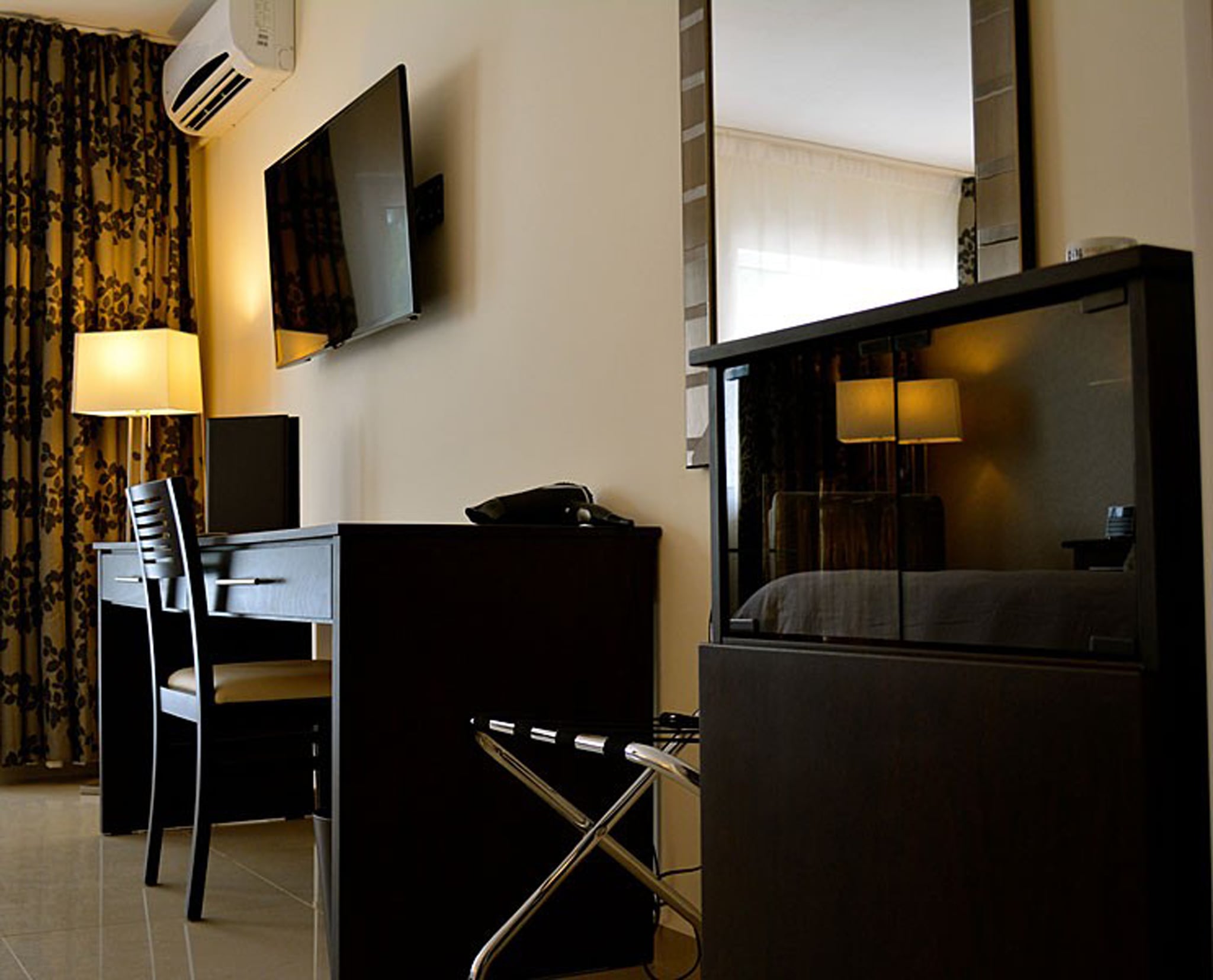 Double King Size Bed