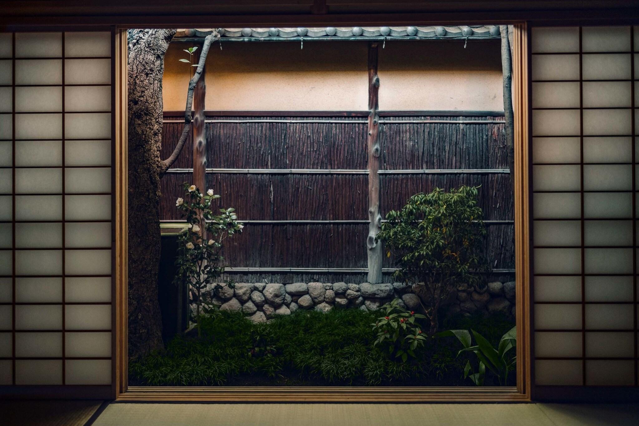 Double Deluxe Queen Bed