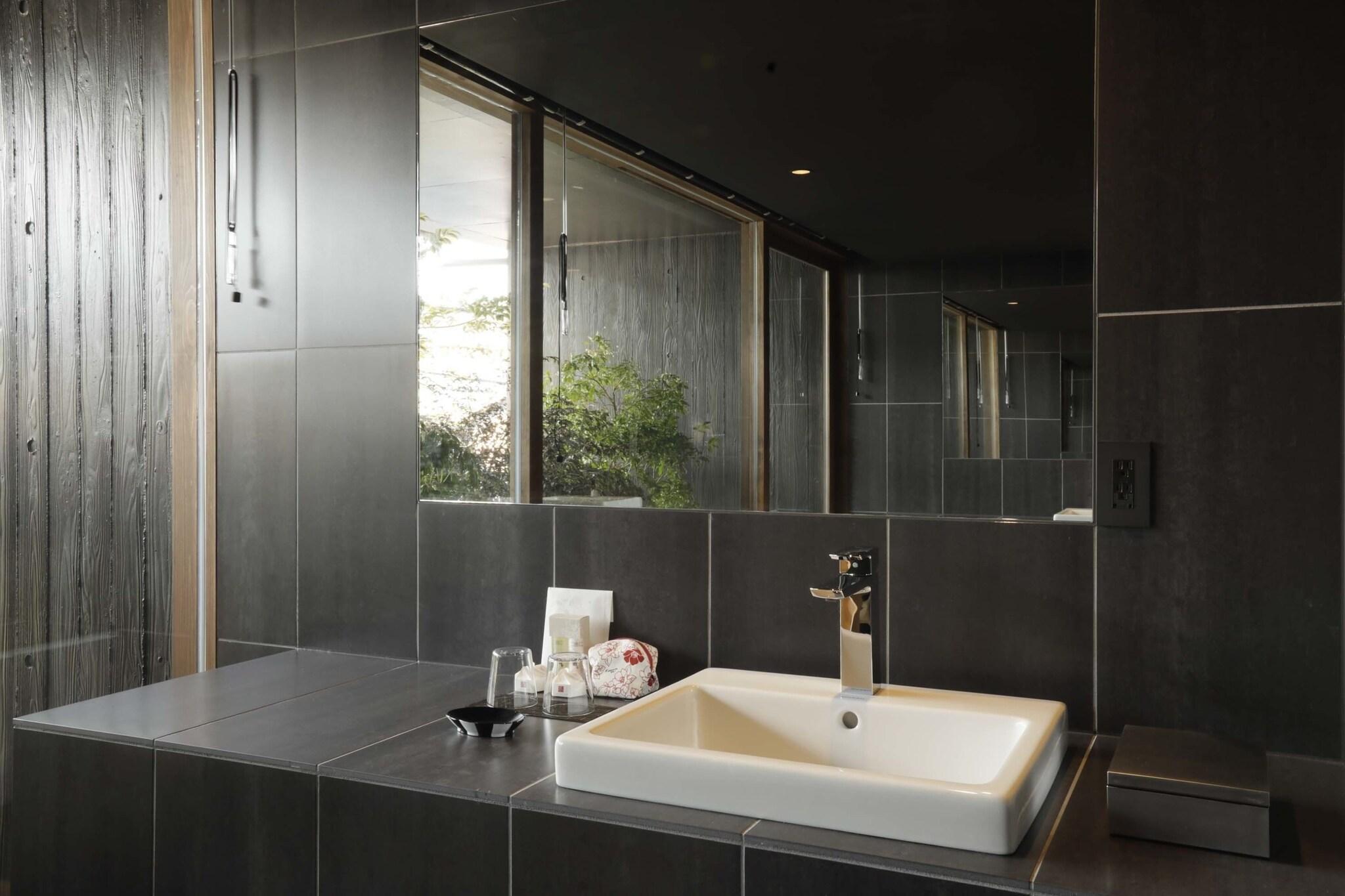 Double Deluxe with Views