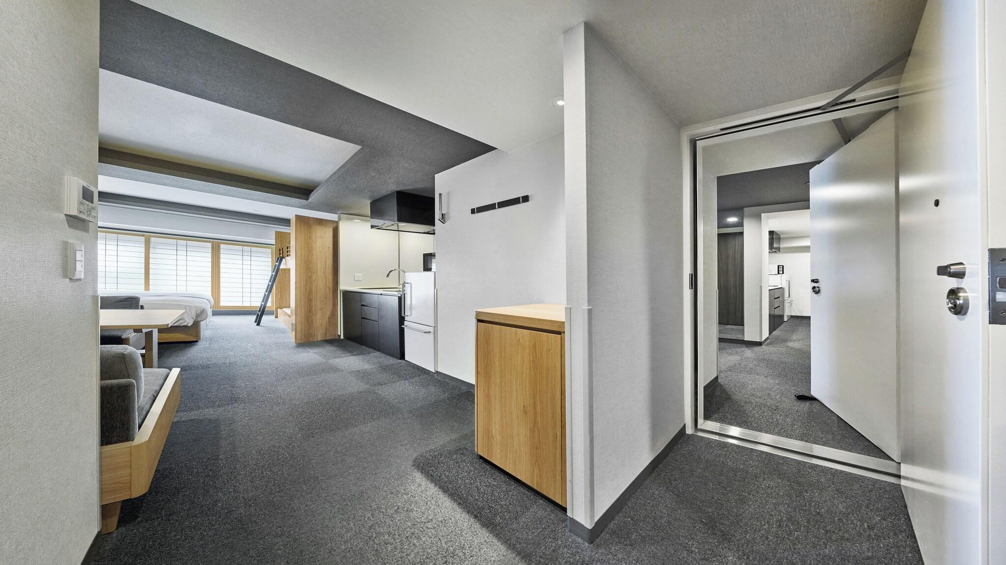 Apartment Connecting Room