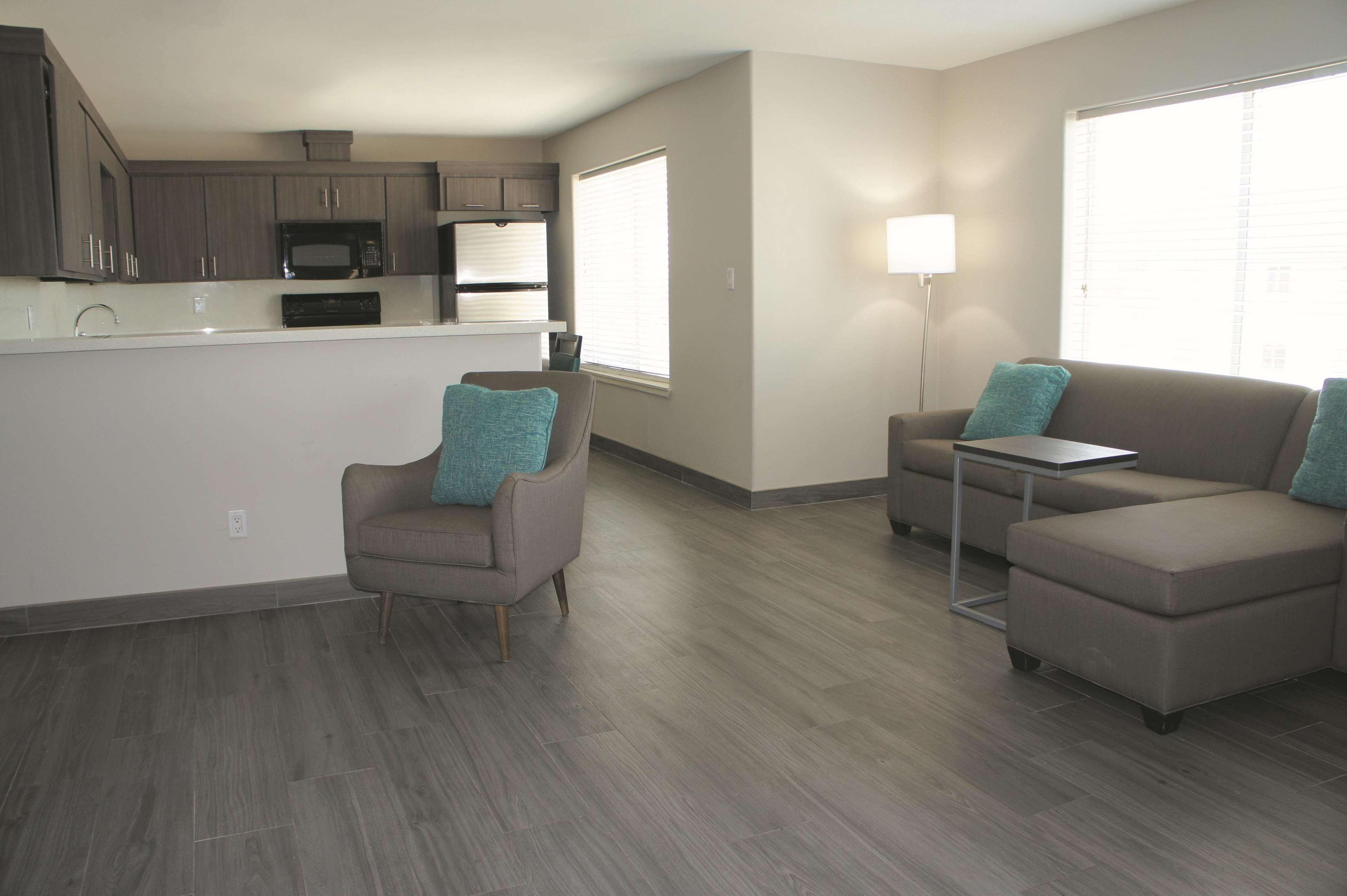 Apartment Capacity 4