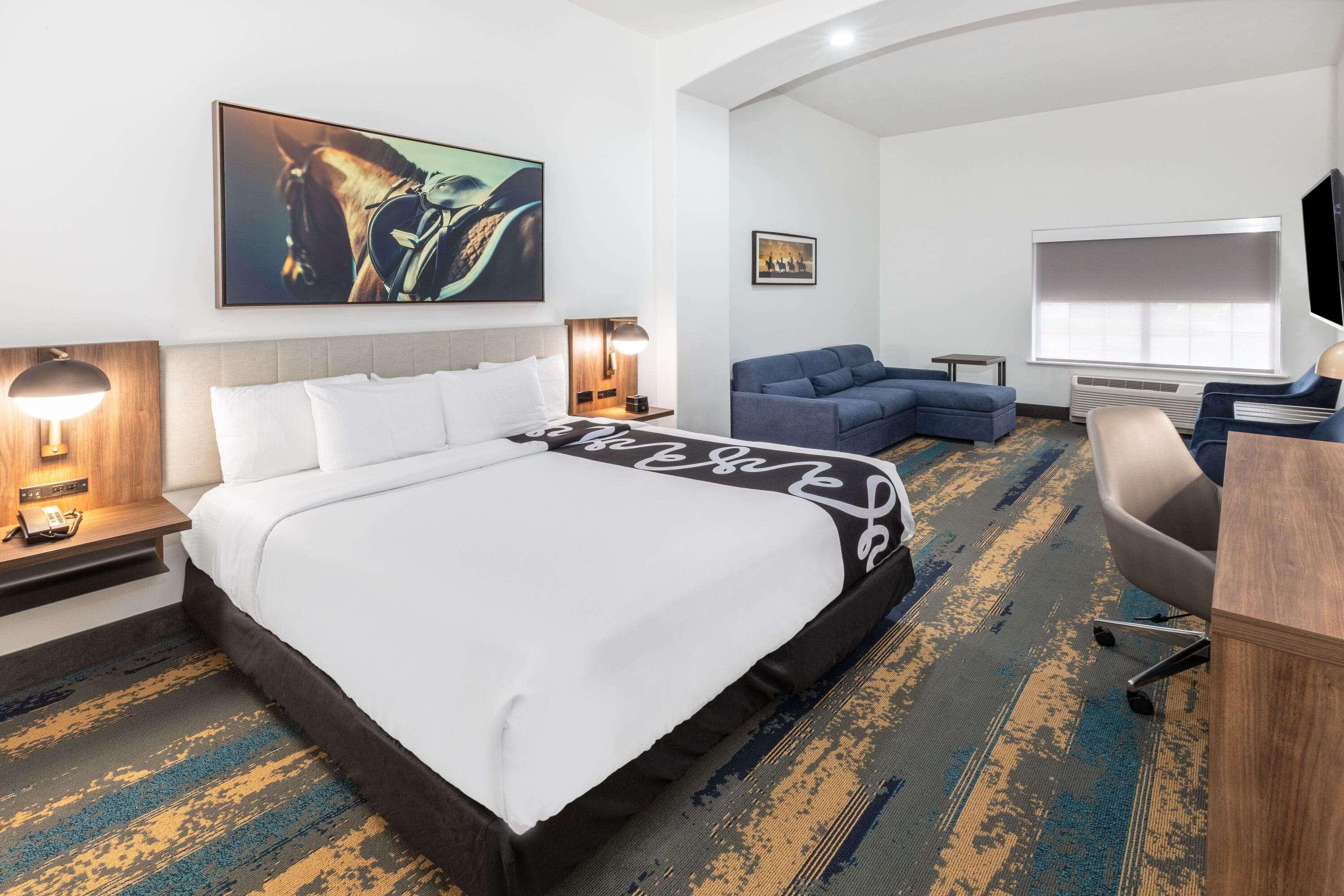 Room Deluxe King Bed