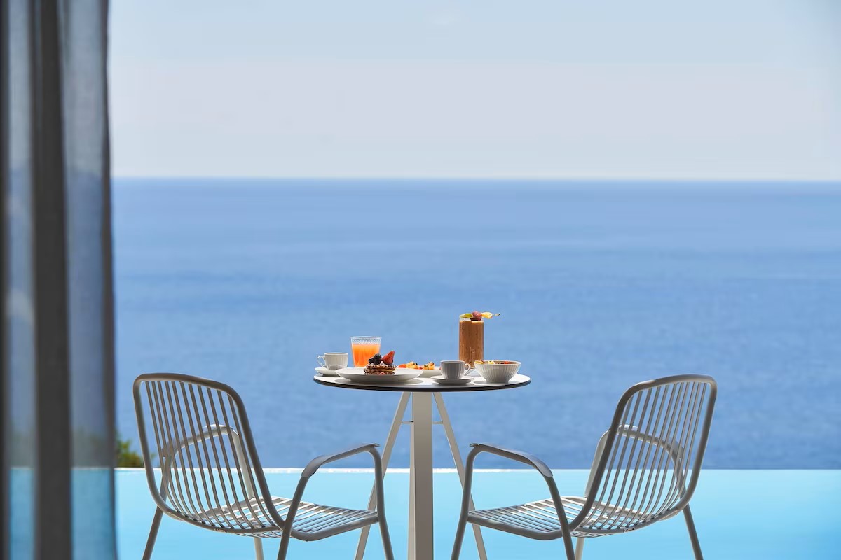 Junior Suite Sea View with Private Pool