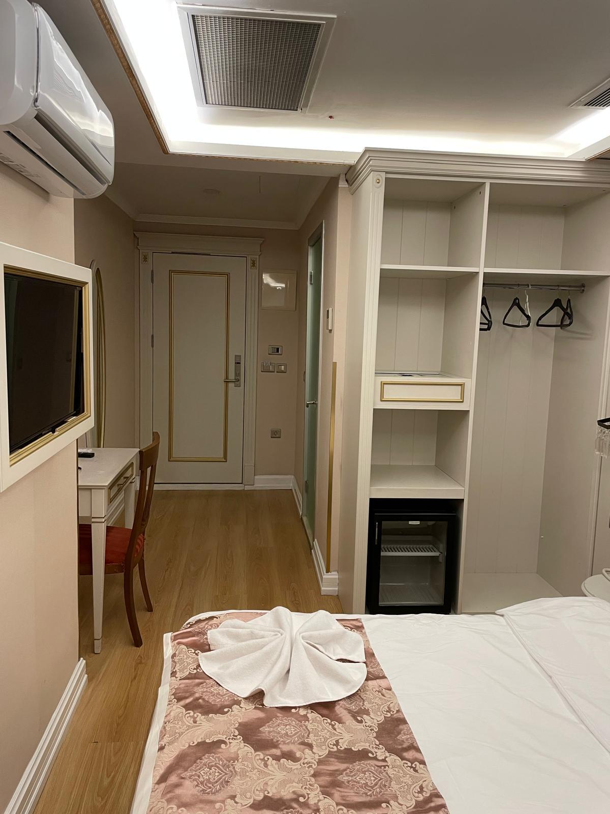 Double or Twin Basement