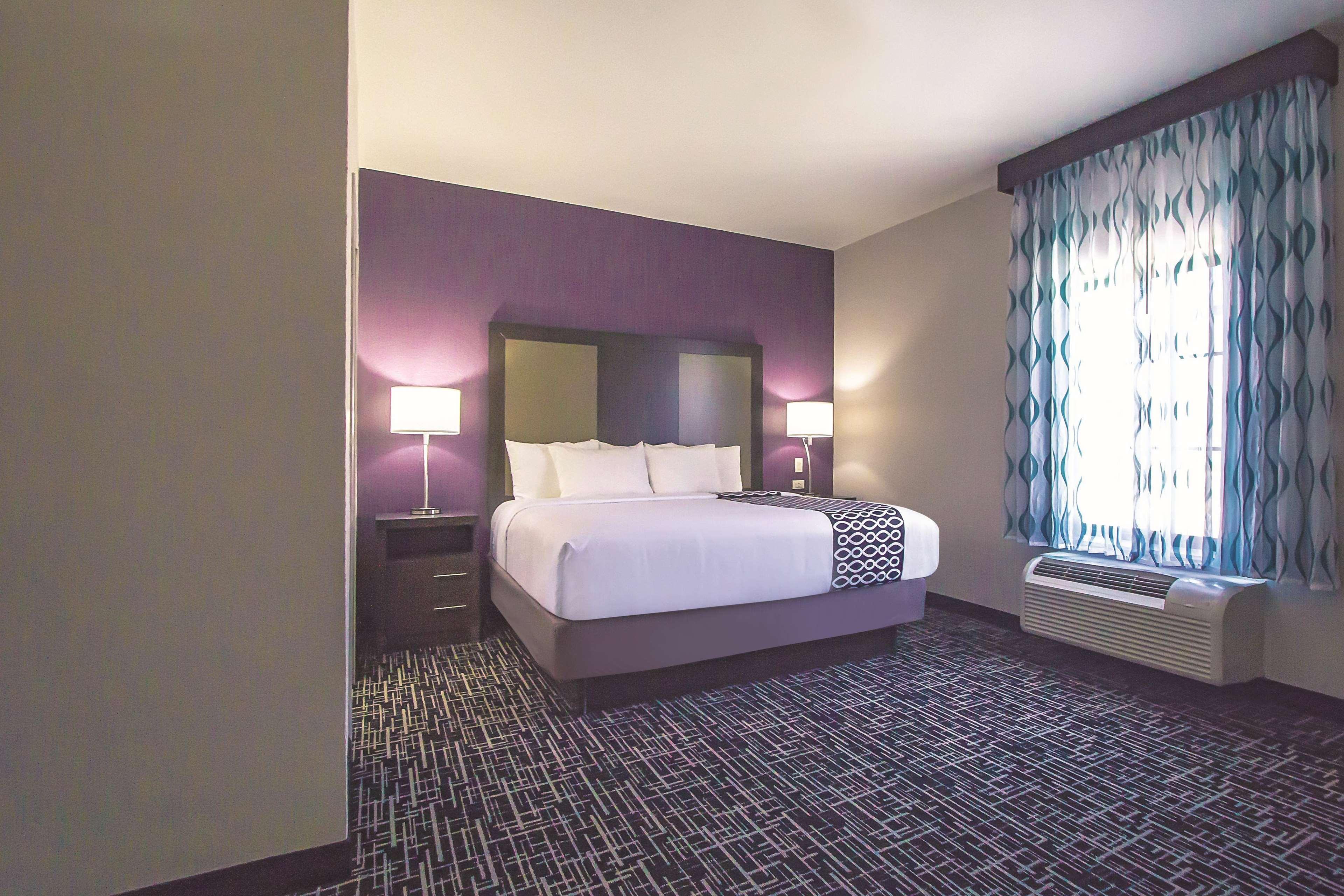 Family Room Deluxe King Bed