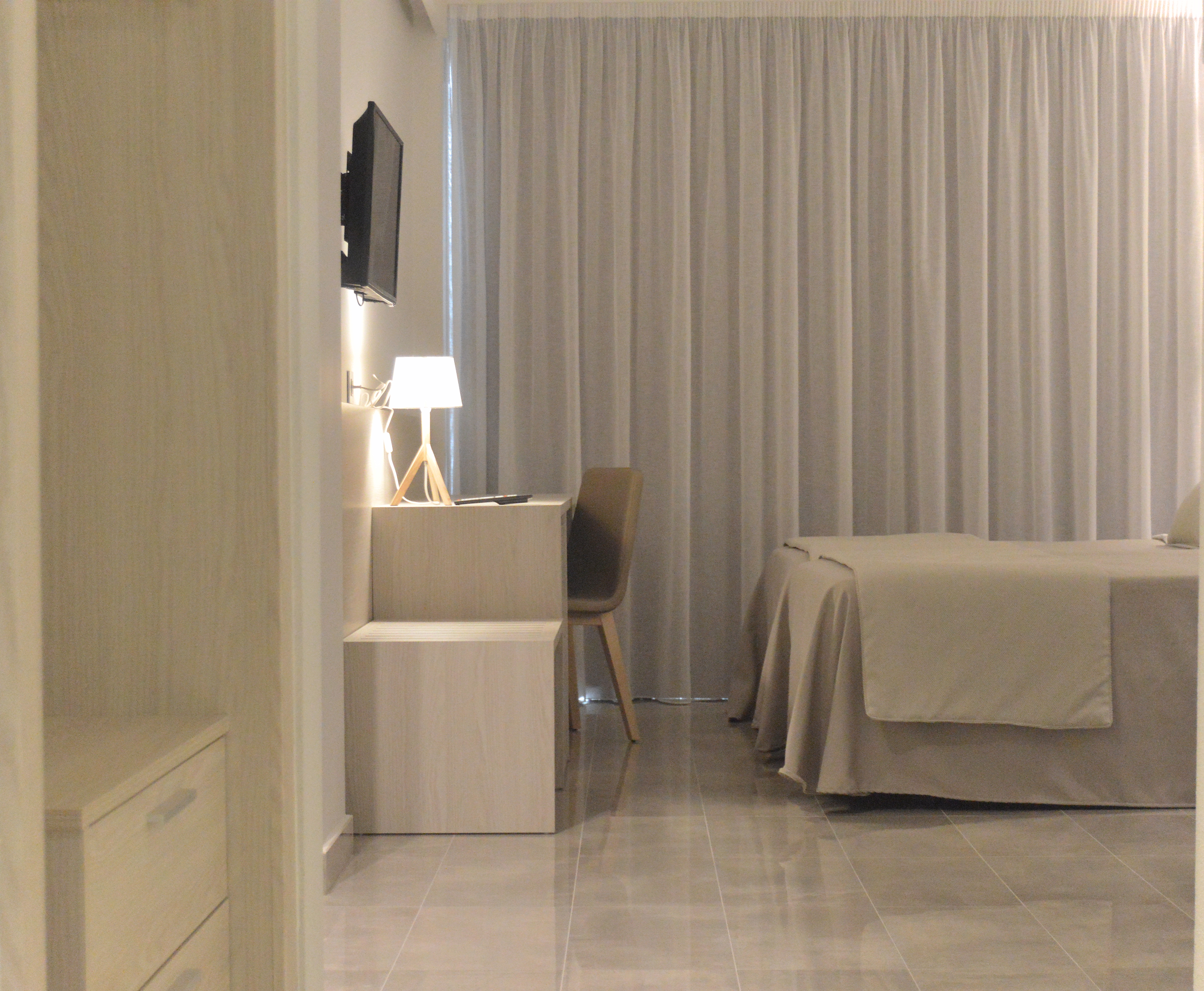 Double or Twin Standard