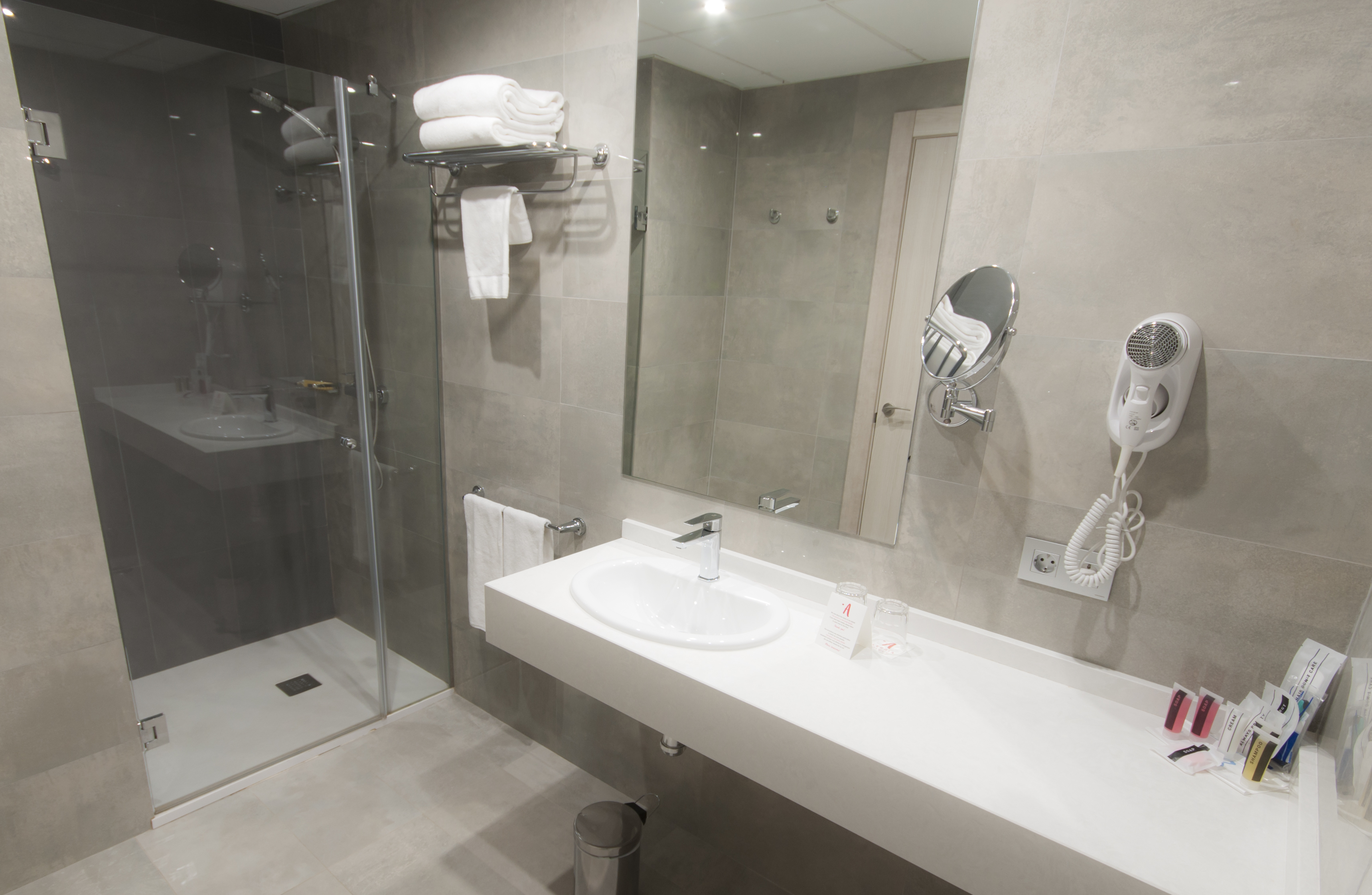 Double or Twin Standard