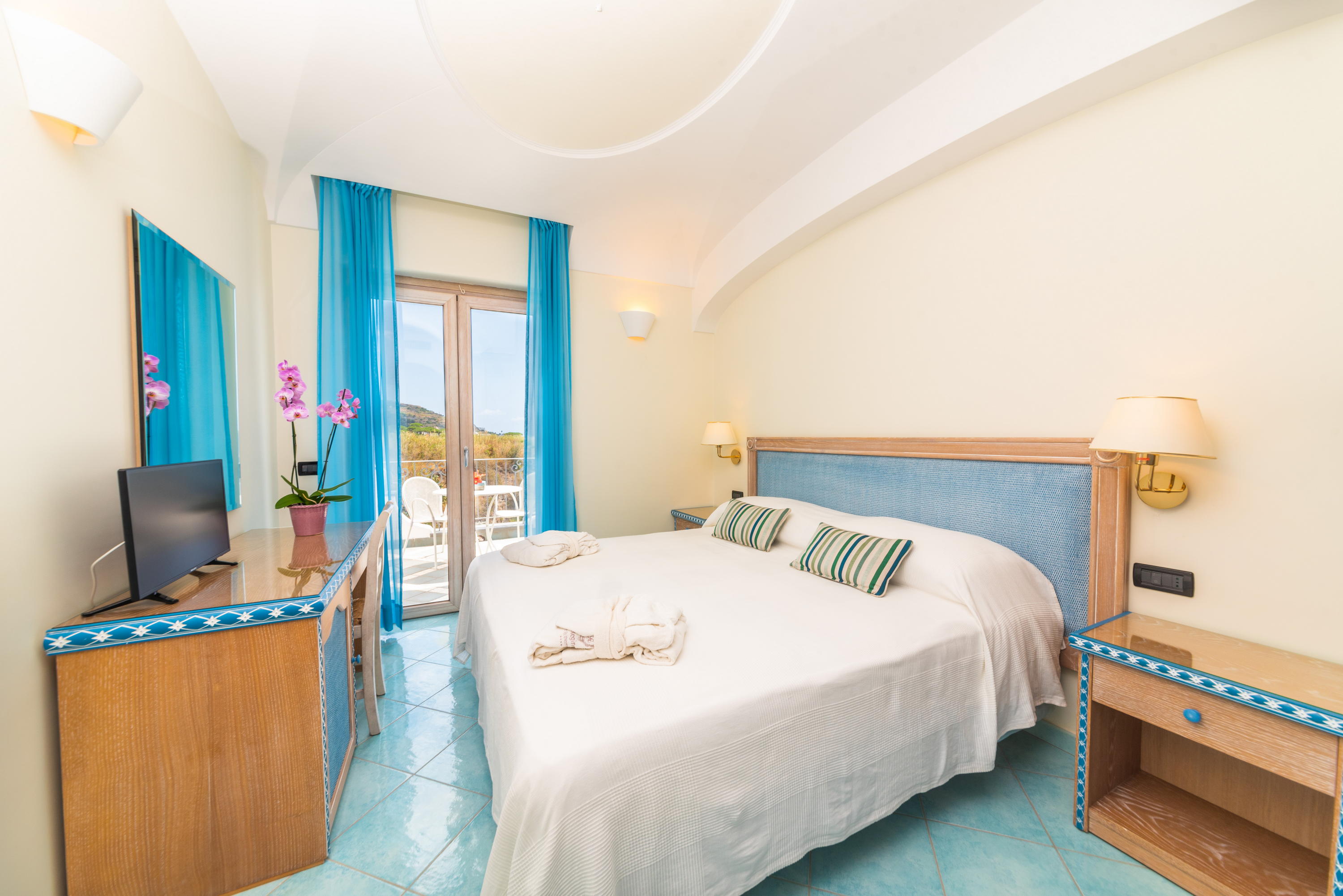 Double Classic with Terrace