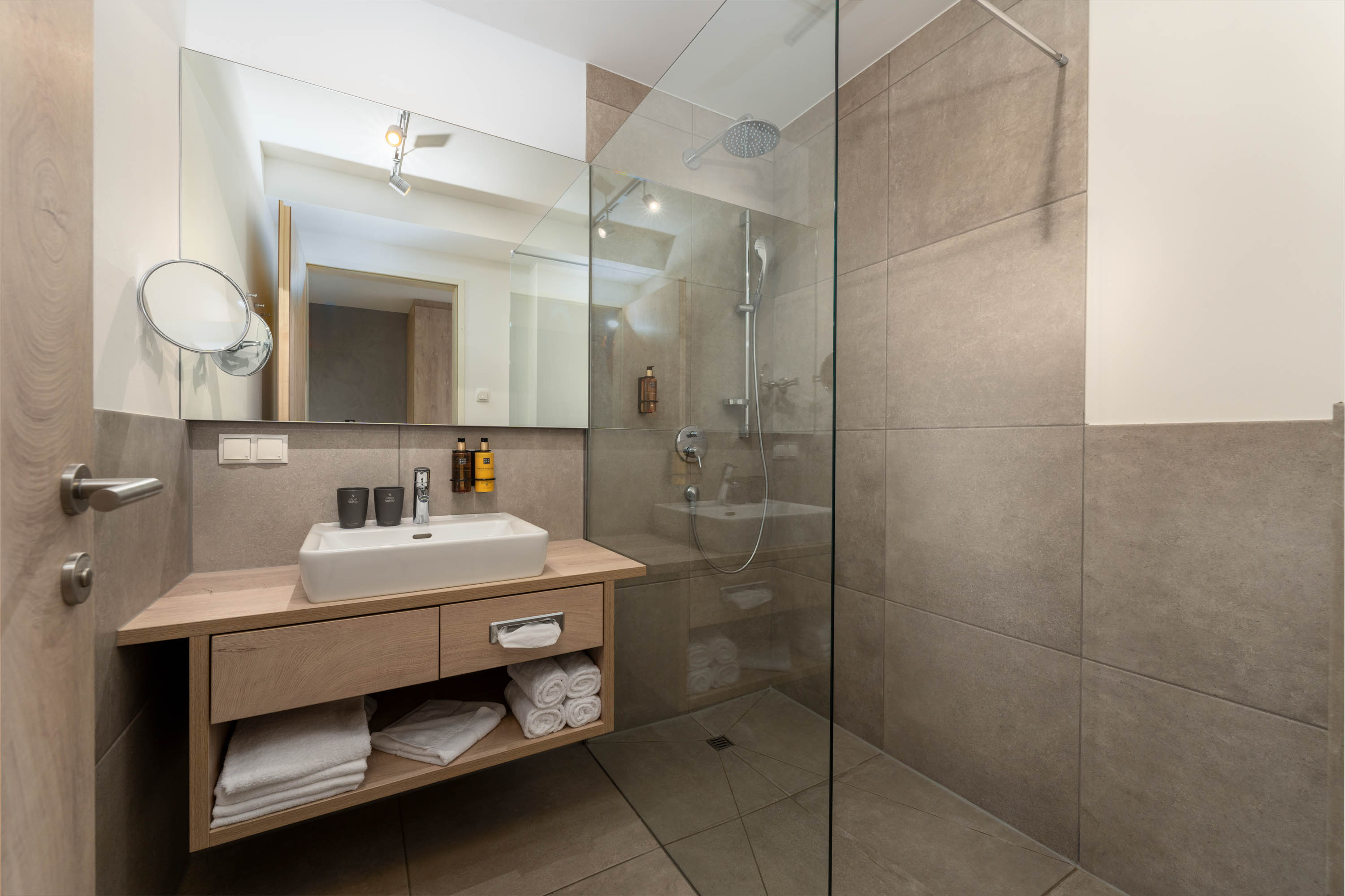 Suite Four Bedrooms