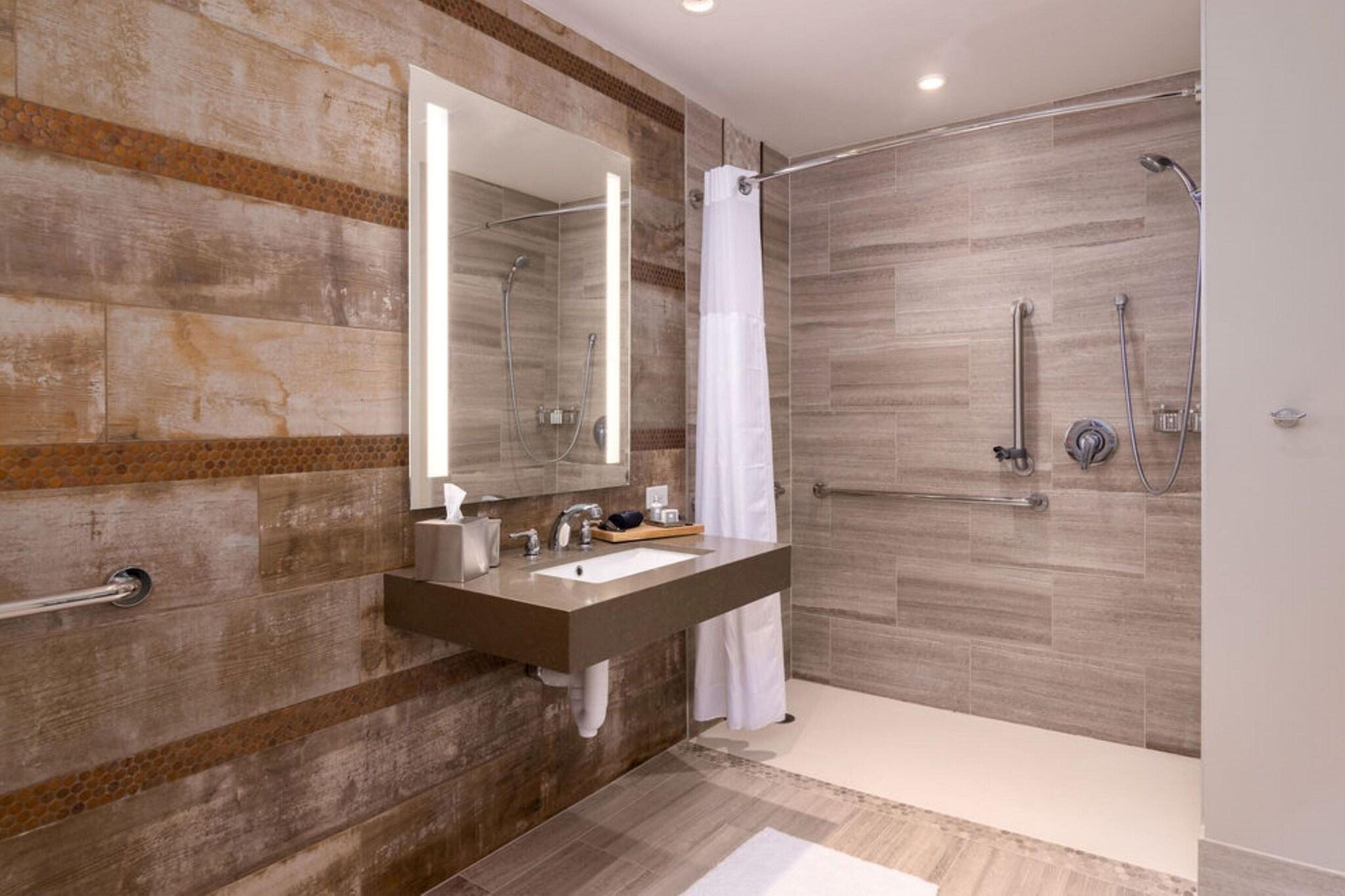 Junior Suite King Size Bed