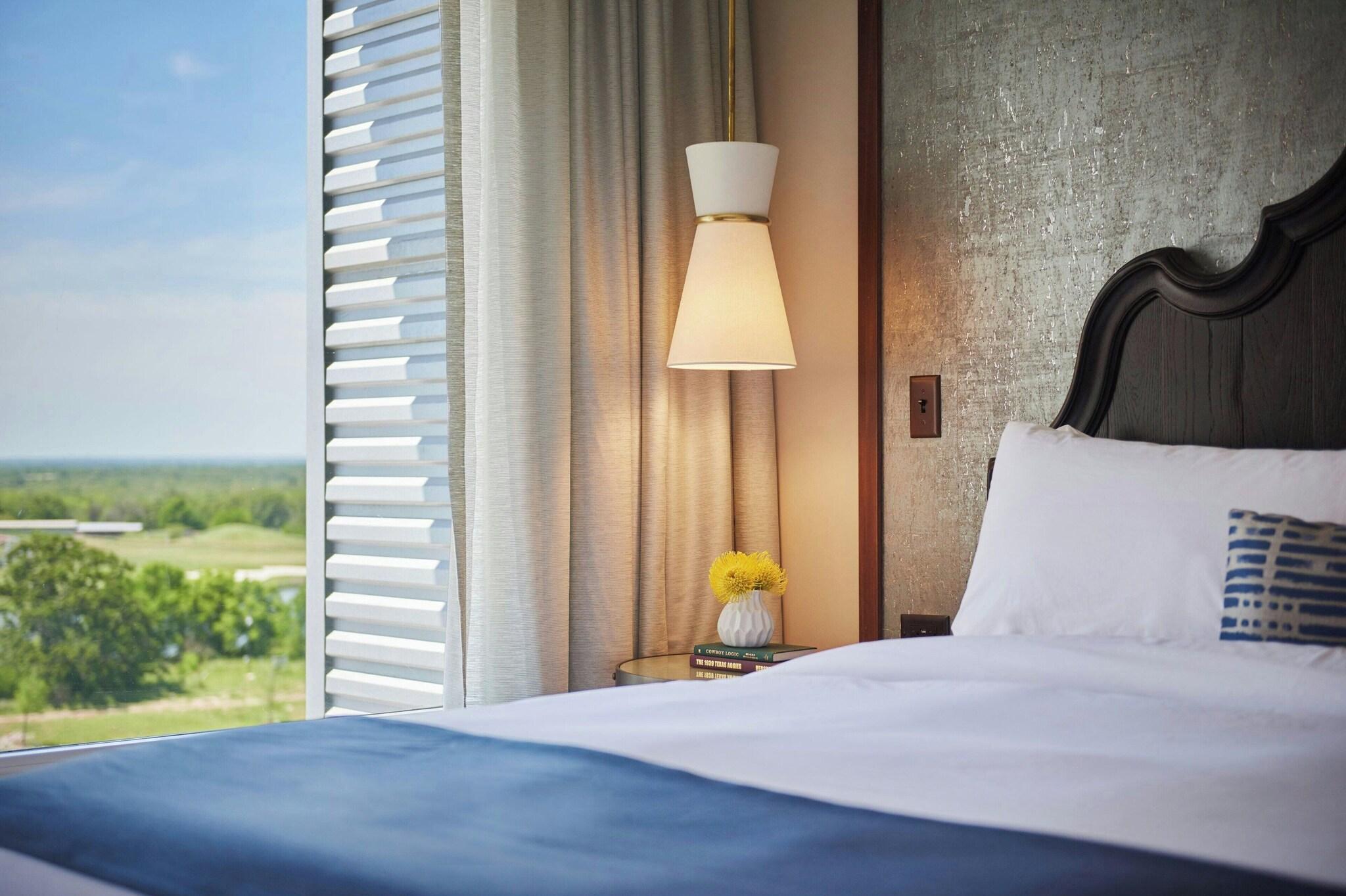 Junior Suite King Size Bed