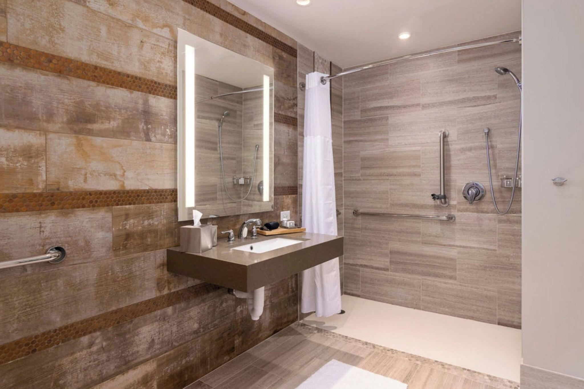 Junior Suite King Size Bed