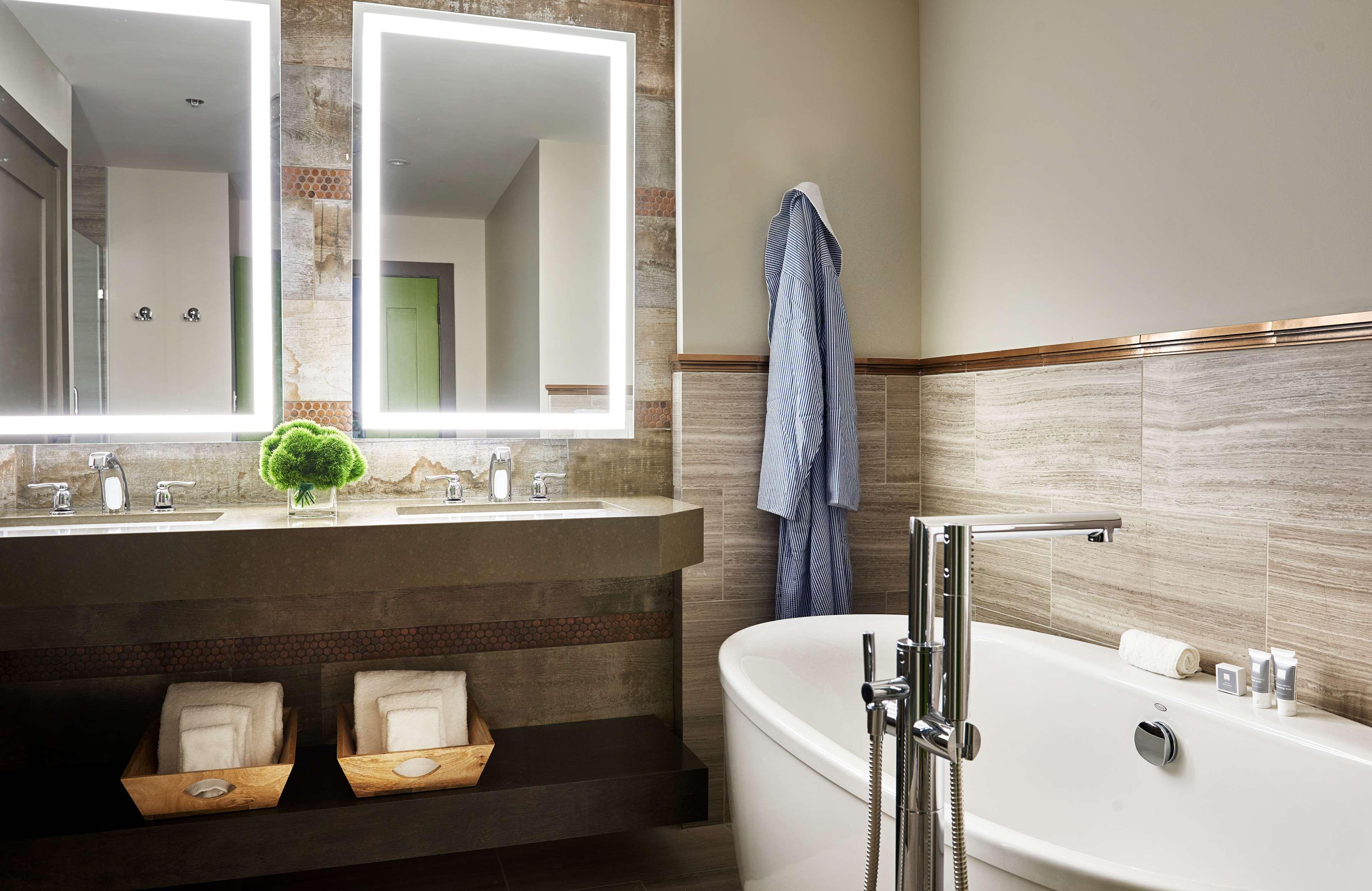 Double Executive King Bed