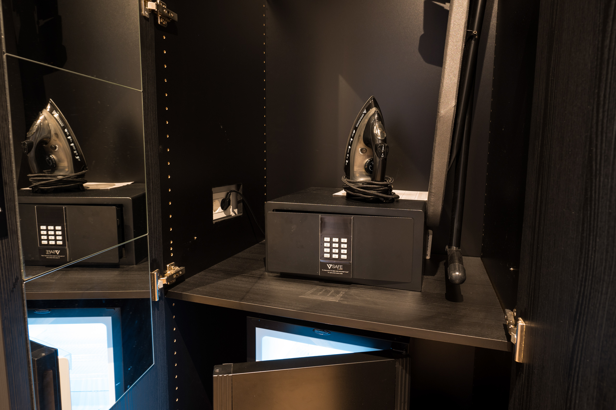 Double or Twin Deluxe King Bed