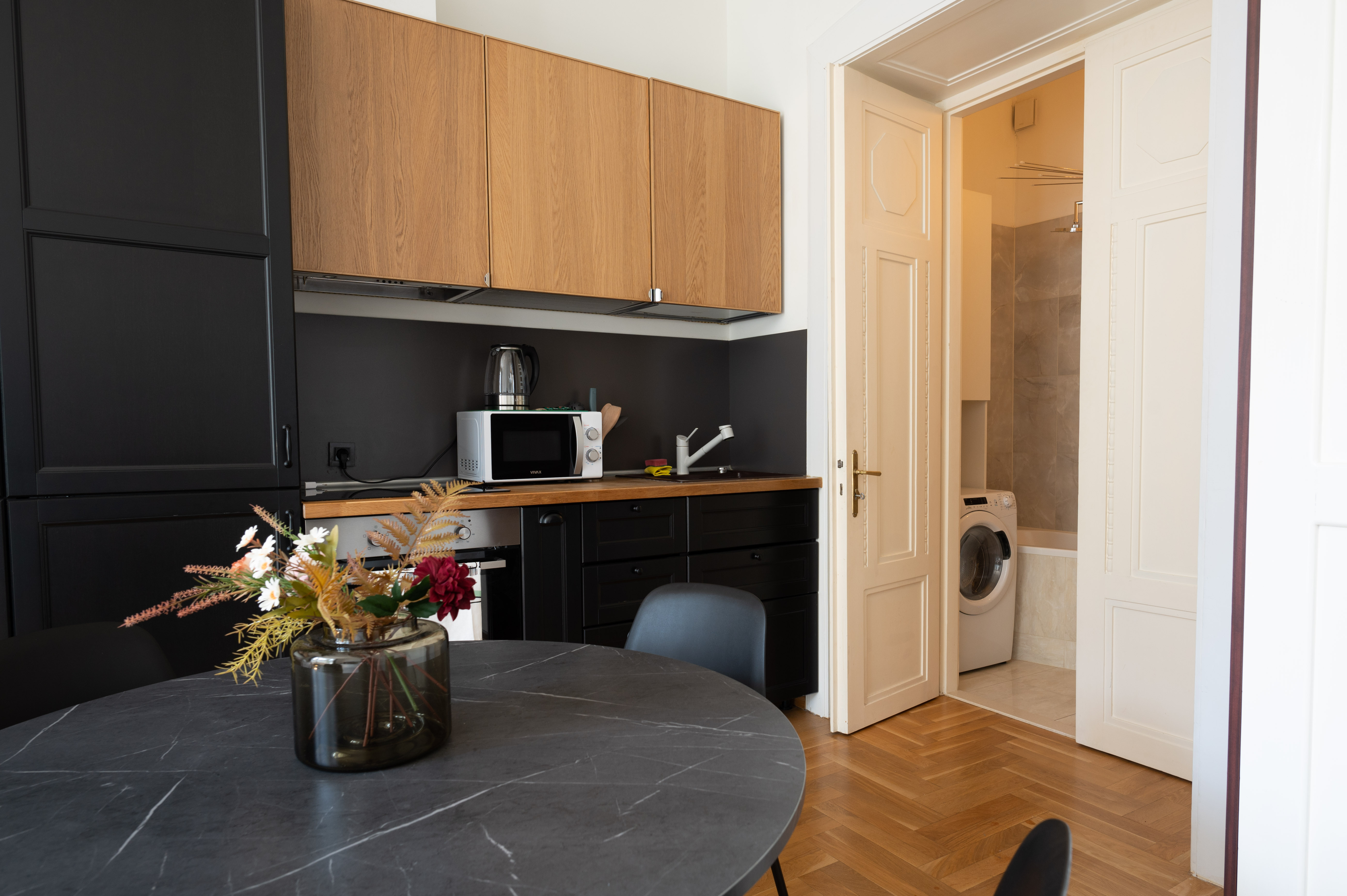 Suite Two Bedrooms One Bathroom