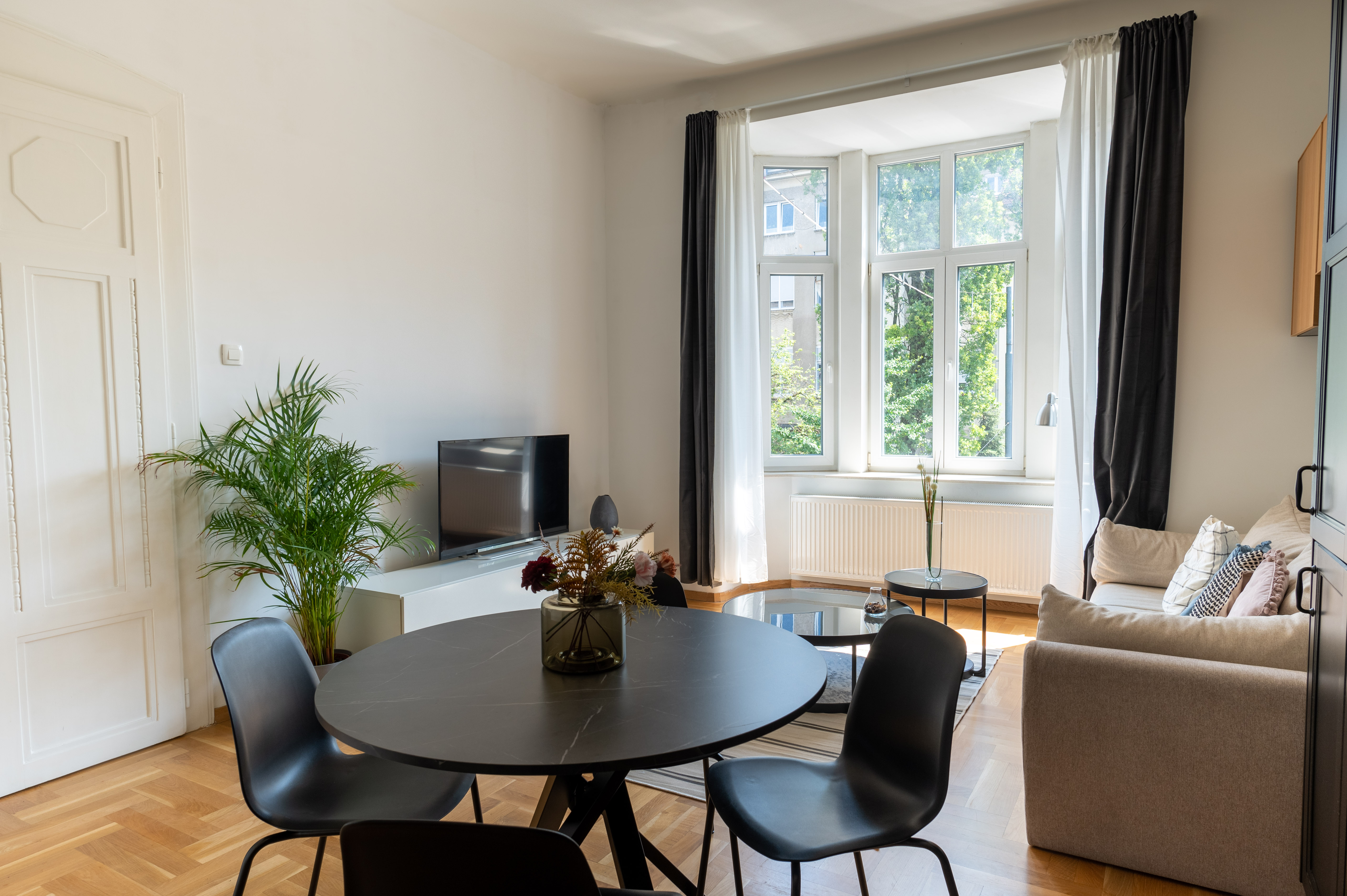 Suite Two Bedrooms One Bathroom