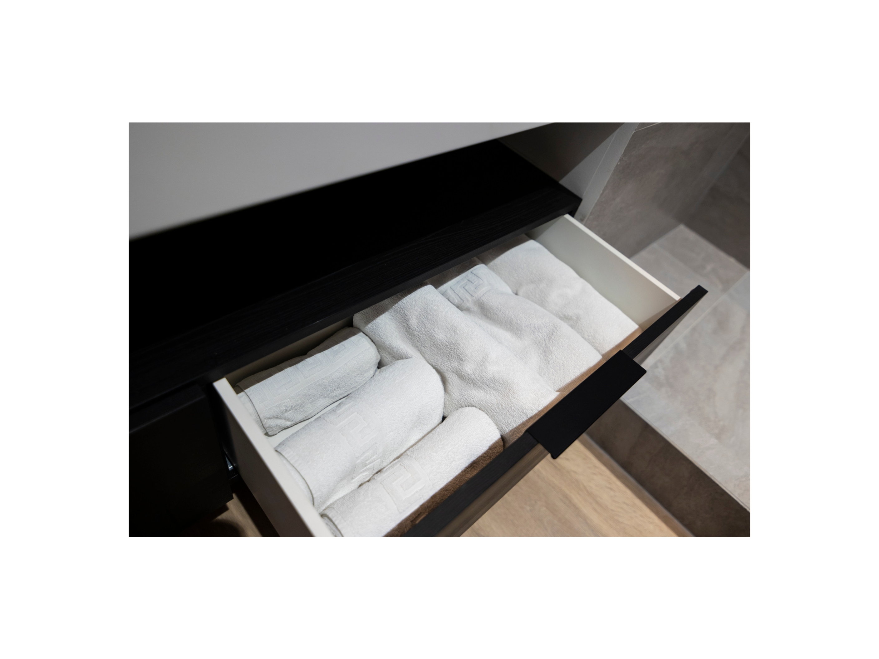 Double or Twin Deluxe King Bed