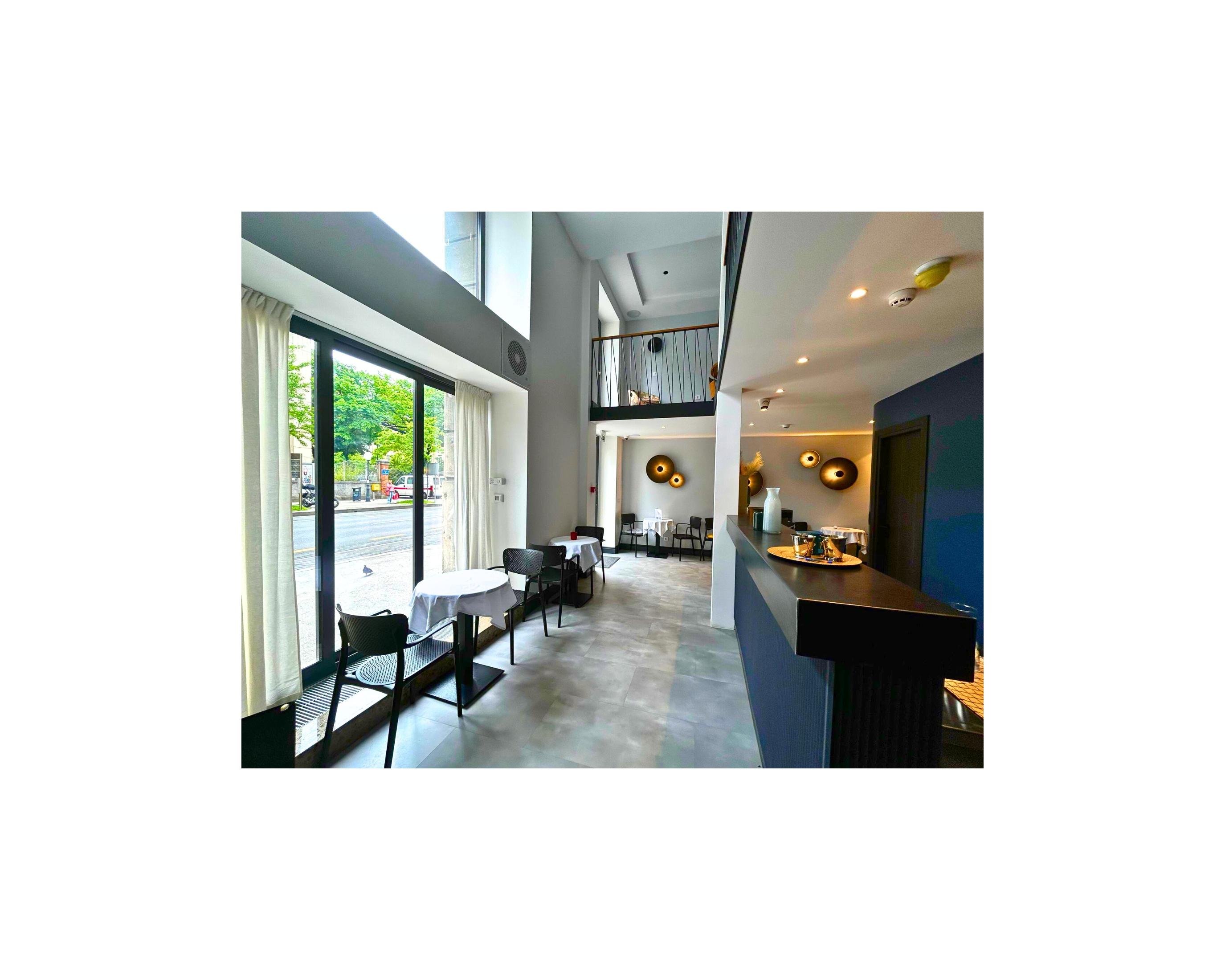 Double or Twin Deluxe King Bed