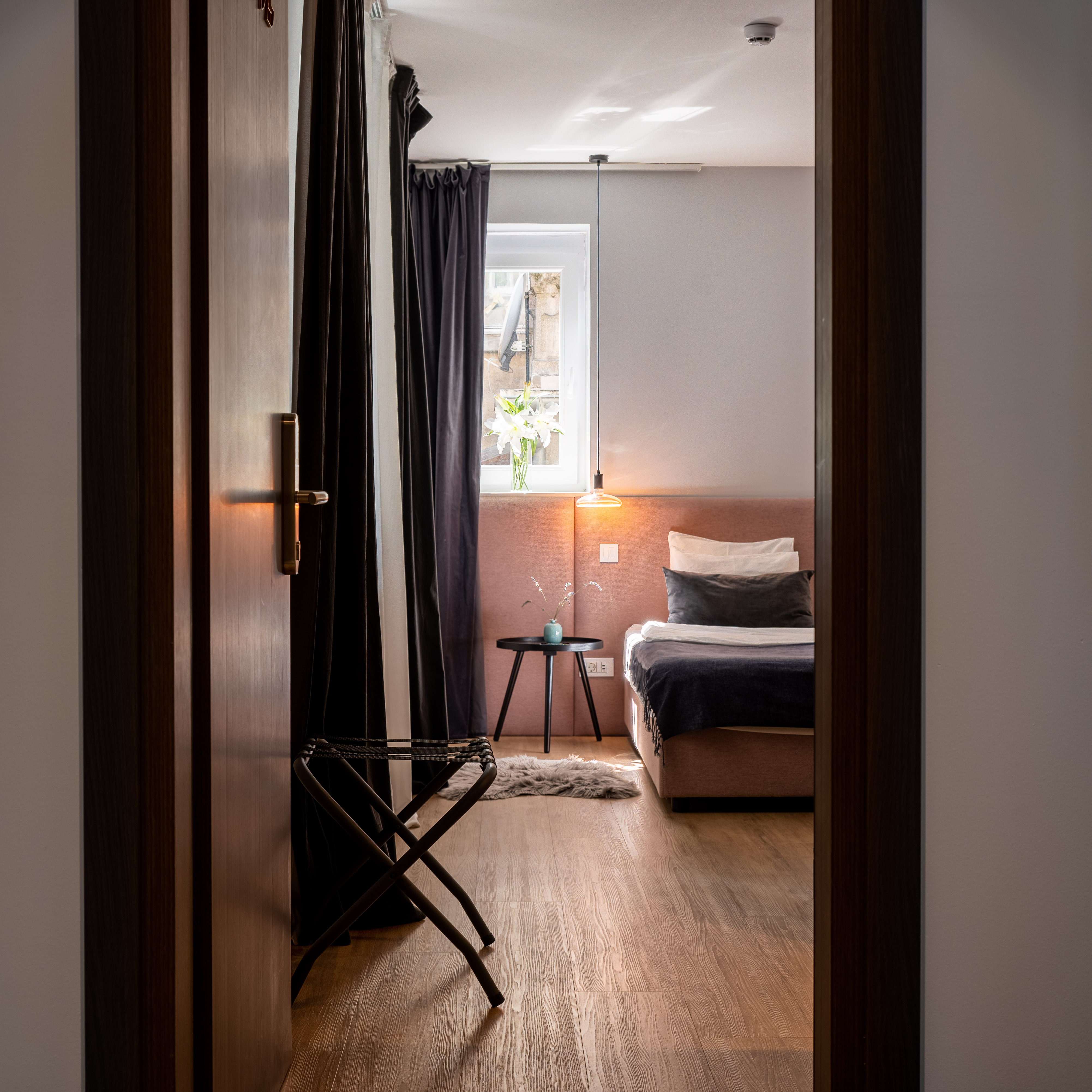 Double or Twin Deluxe King Bed