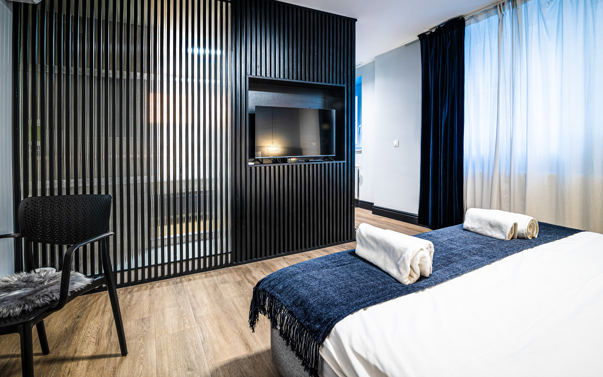 Double or Twin Deluxe King Bed