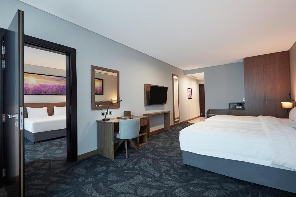 Double or Twin Deluxe