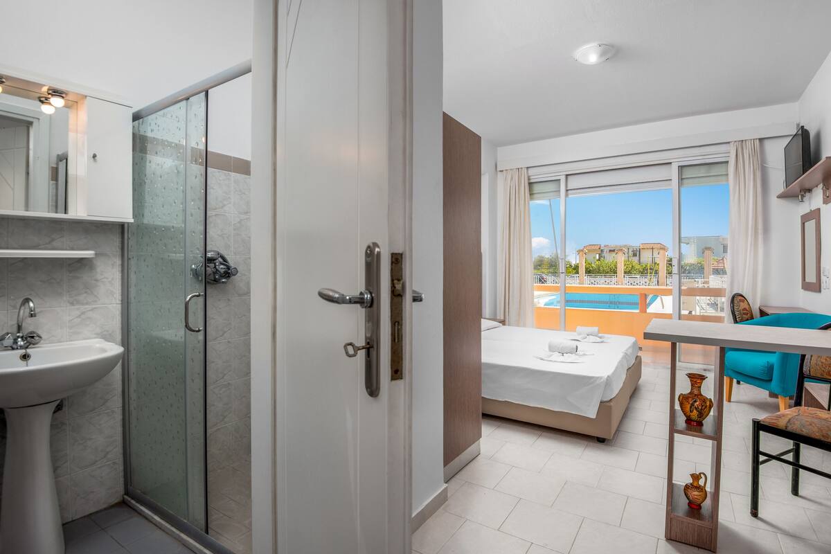 Junior Suite Pool View