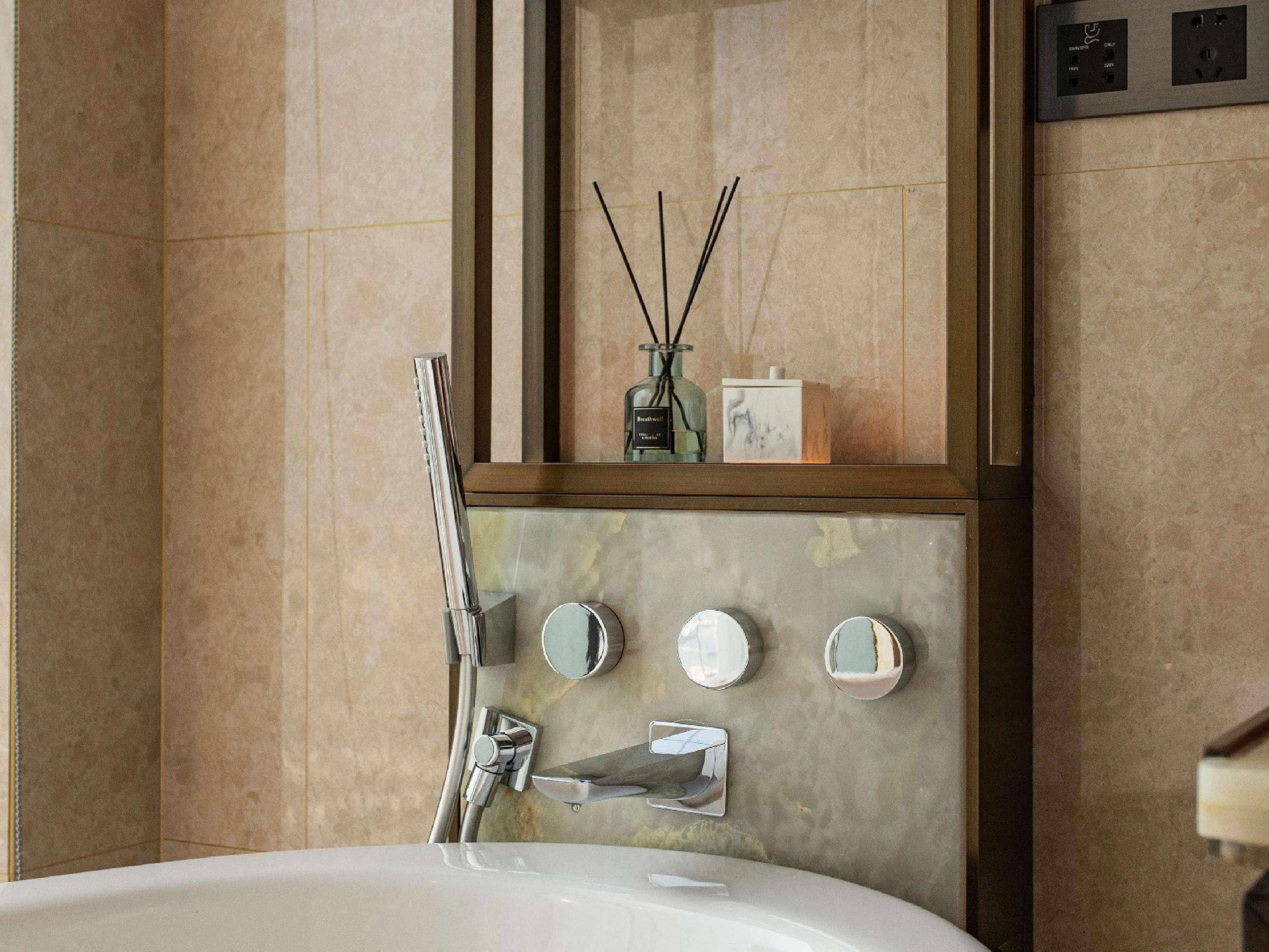 Suite Deluxe River View