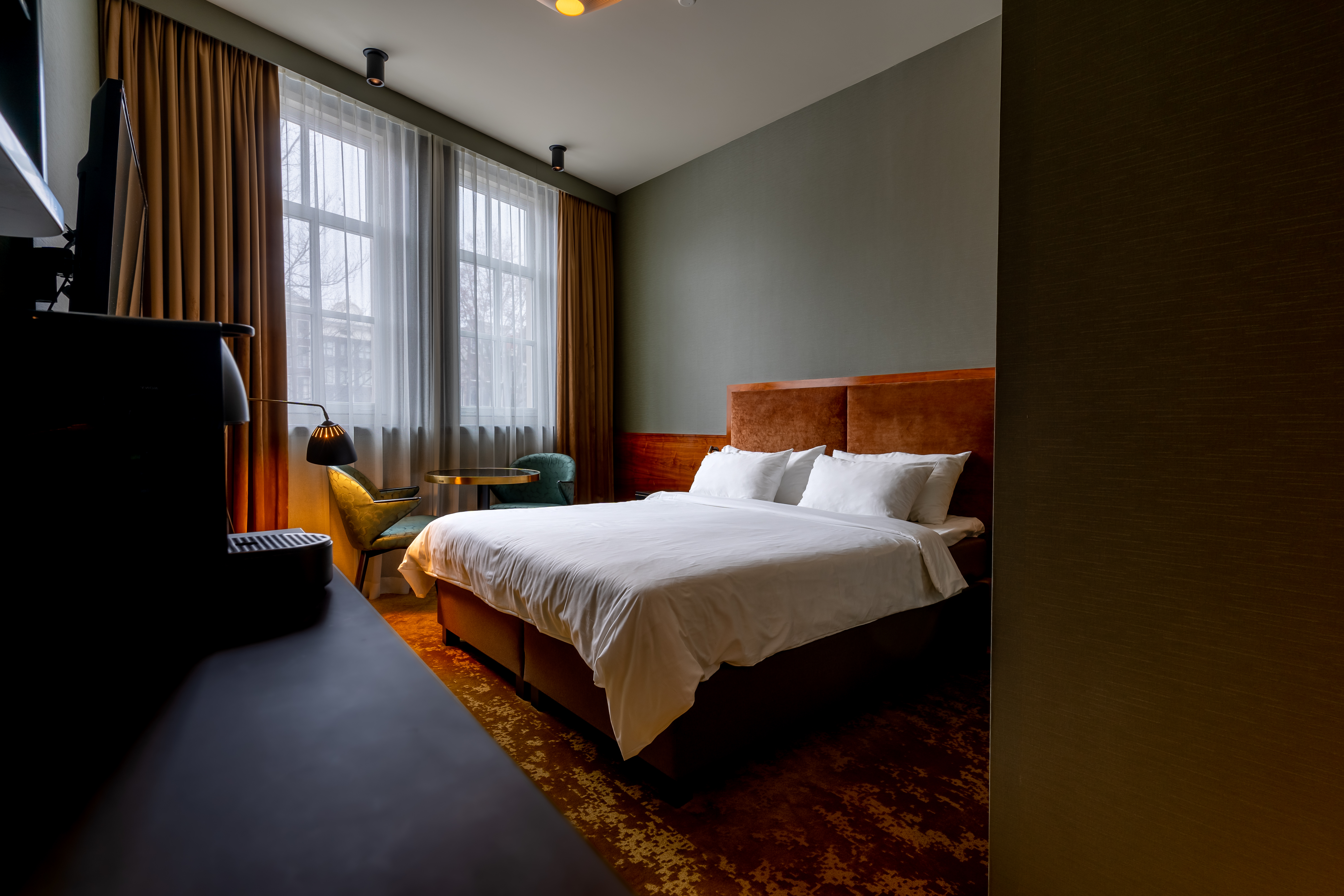 Double Executive Canal View