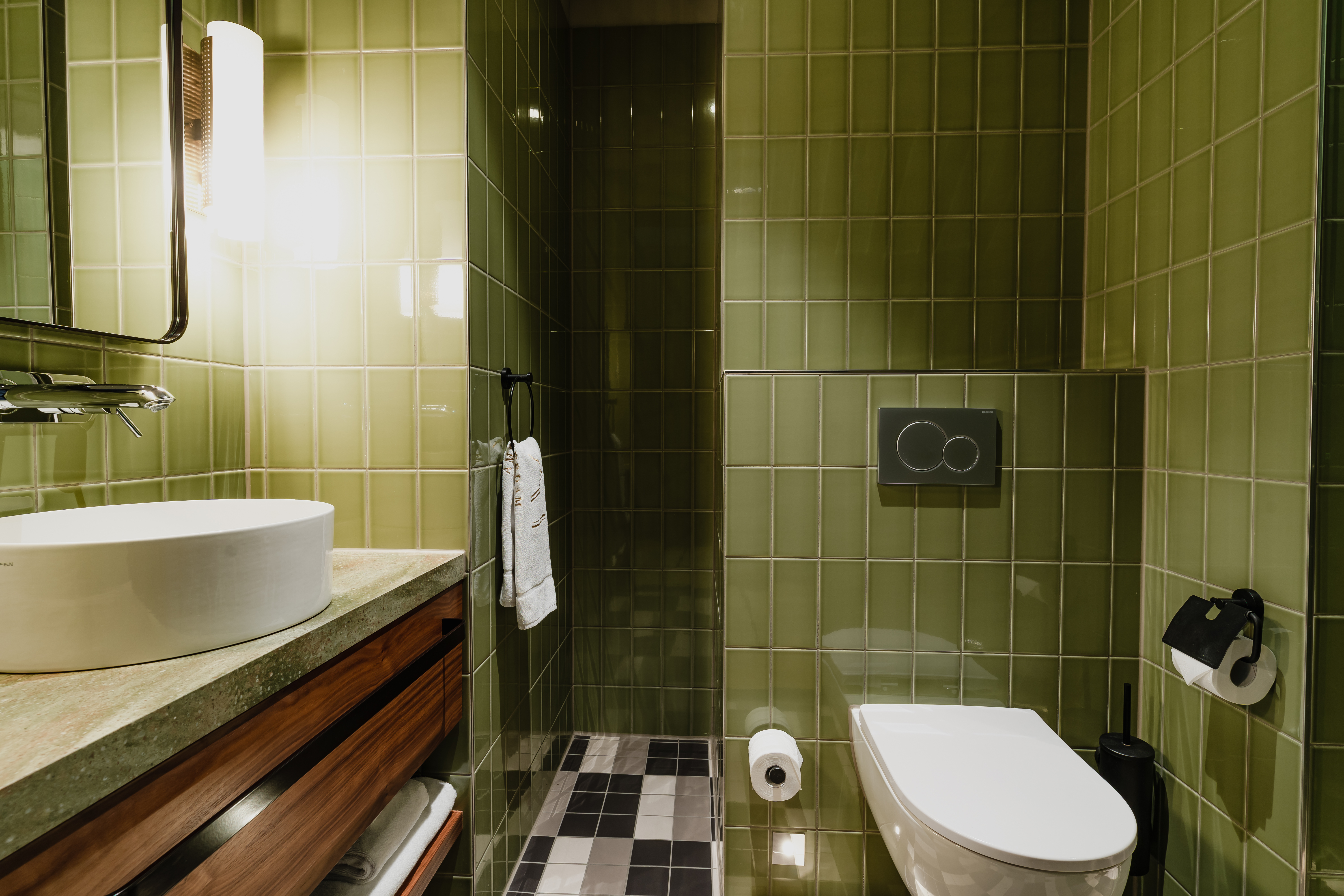 Double Executive Canal View