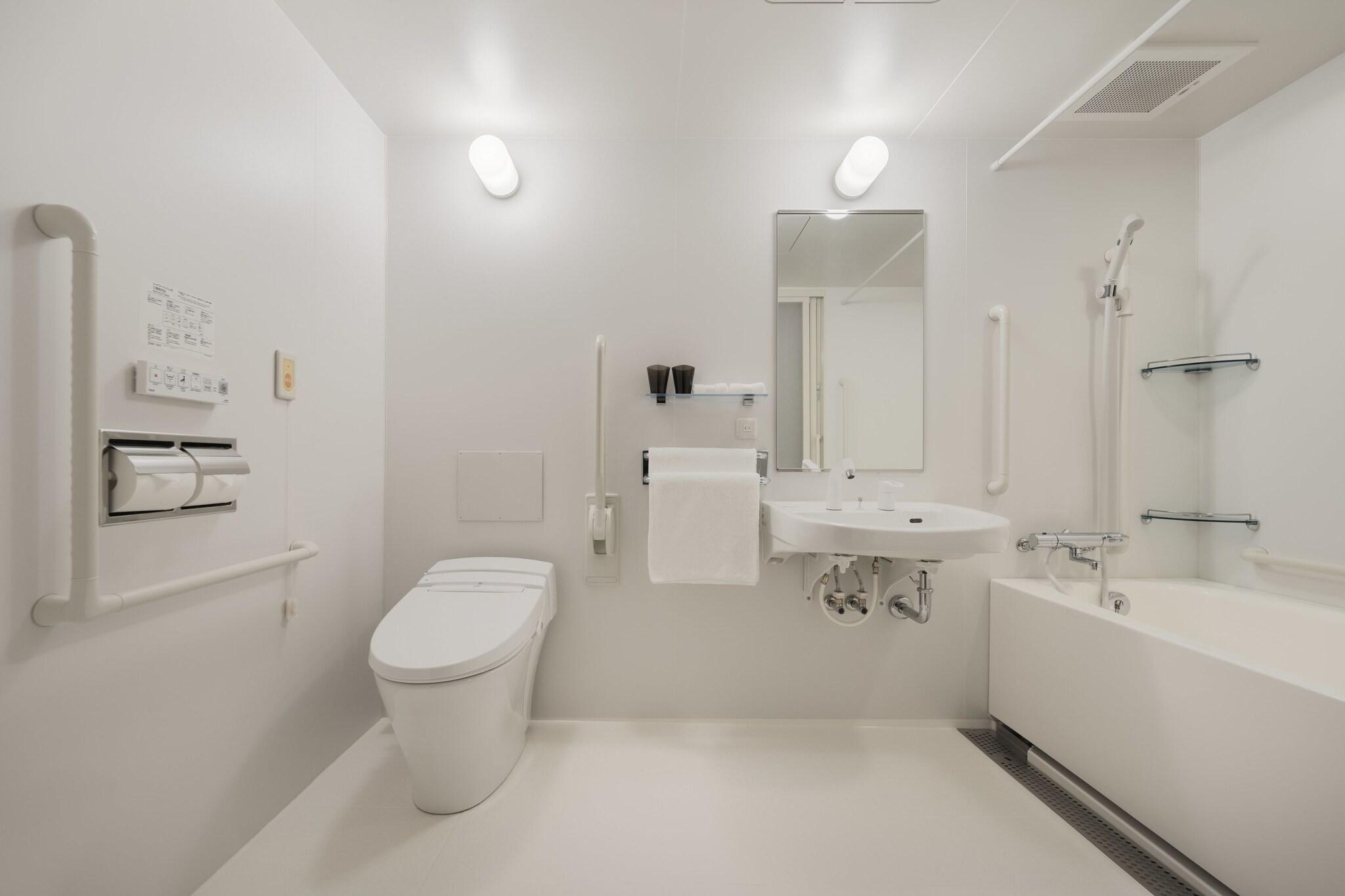 Double Accessible Smoking