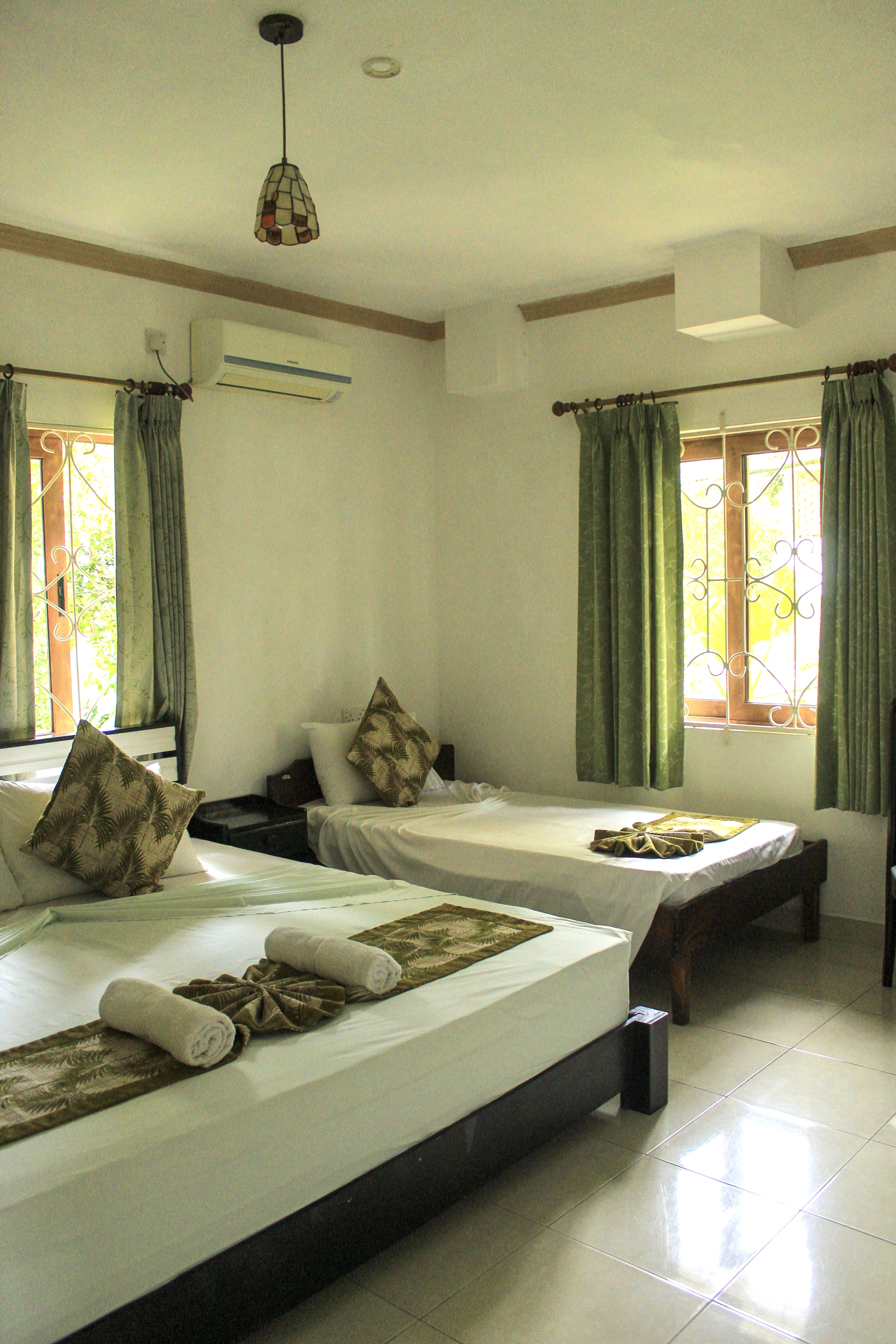 Family Room Deluxe King Bed