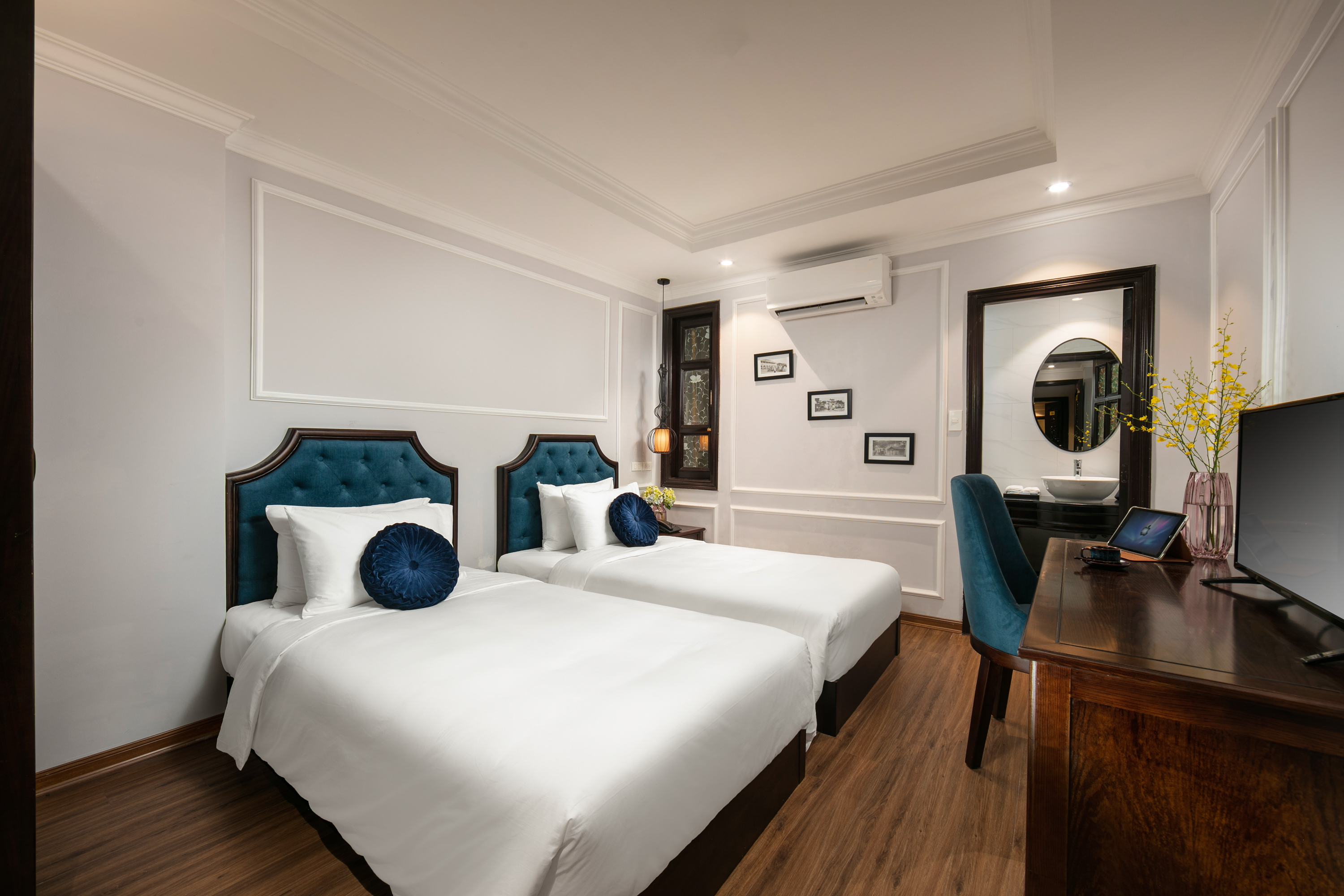 Double or Twin Superior