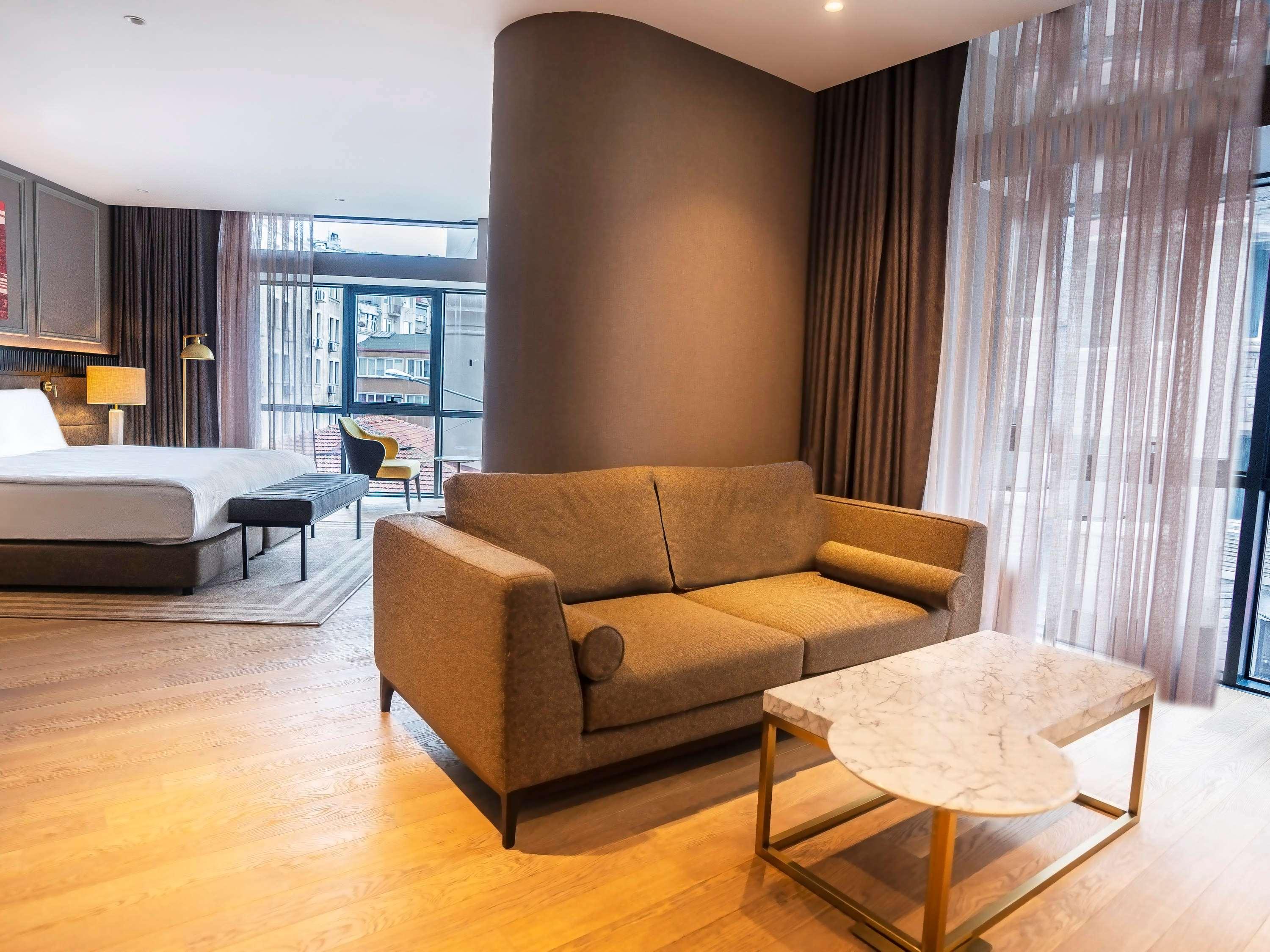 Double King Size Bed