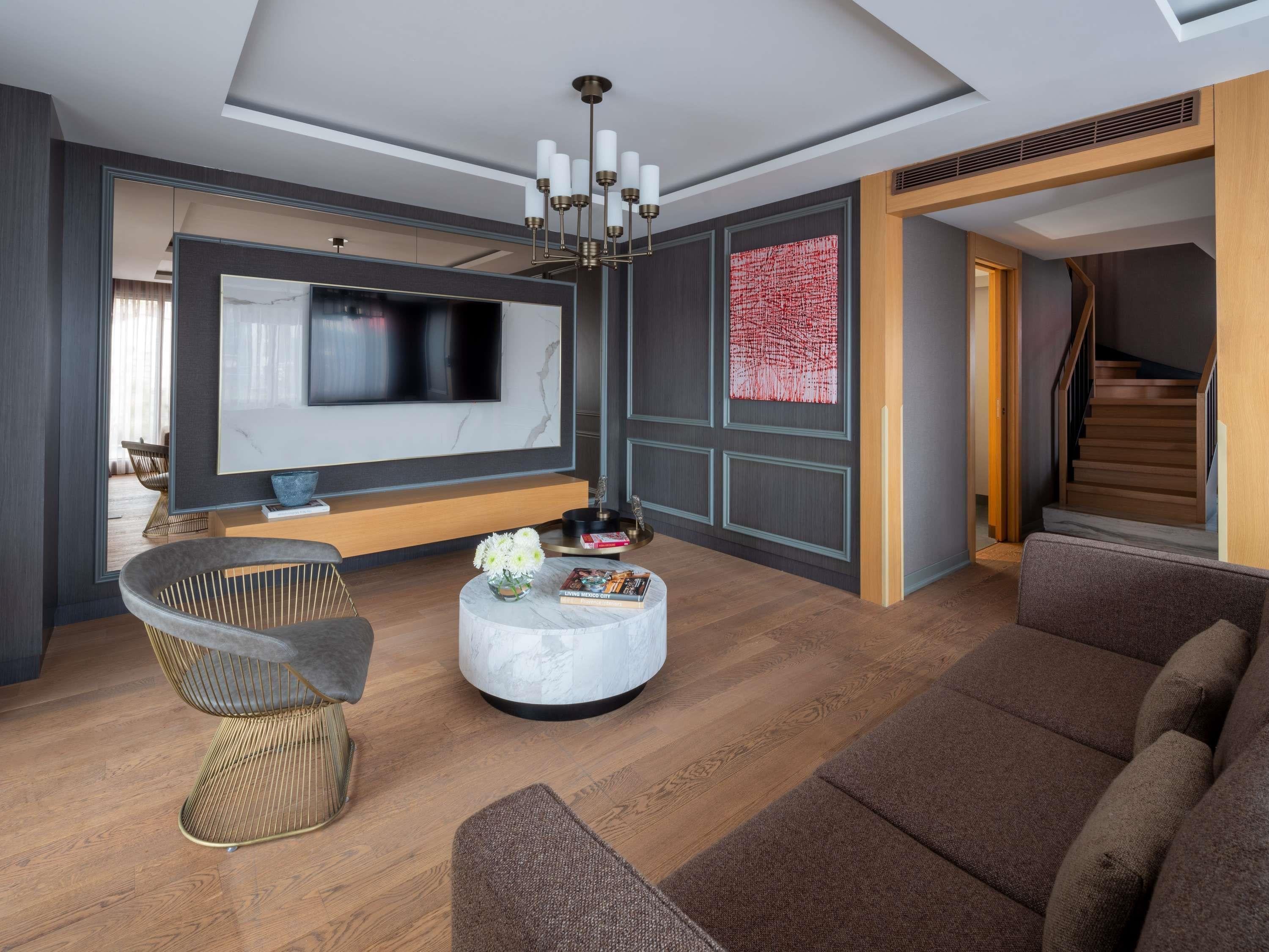 Suite Duplex with Views