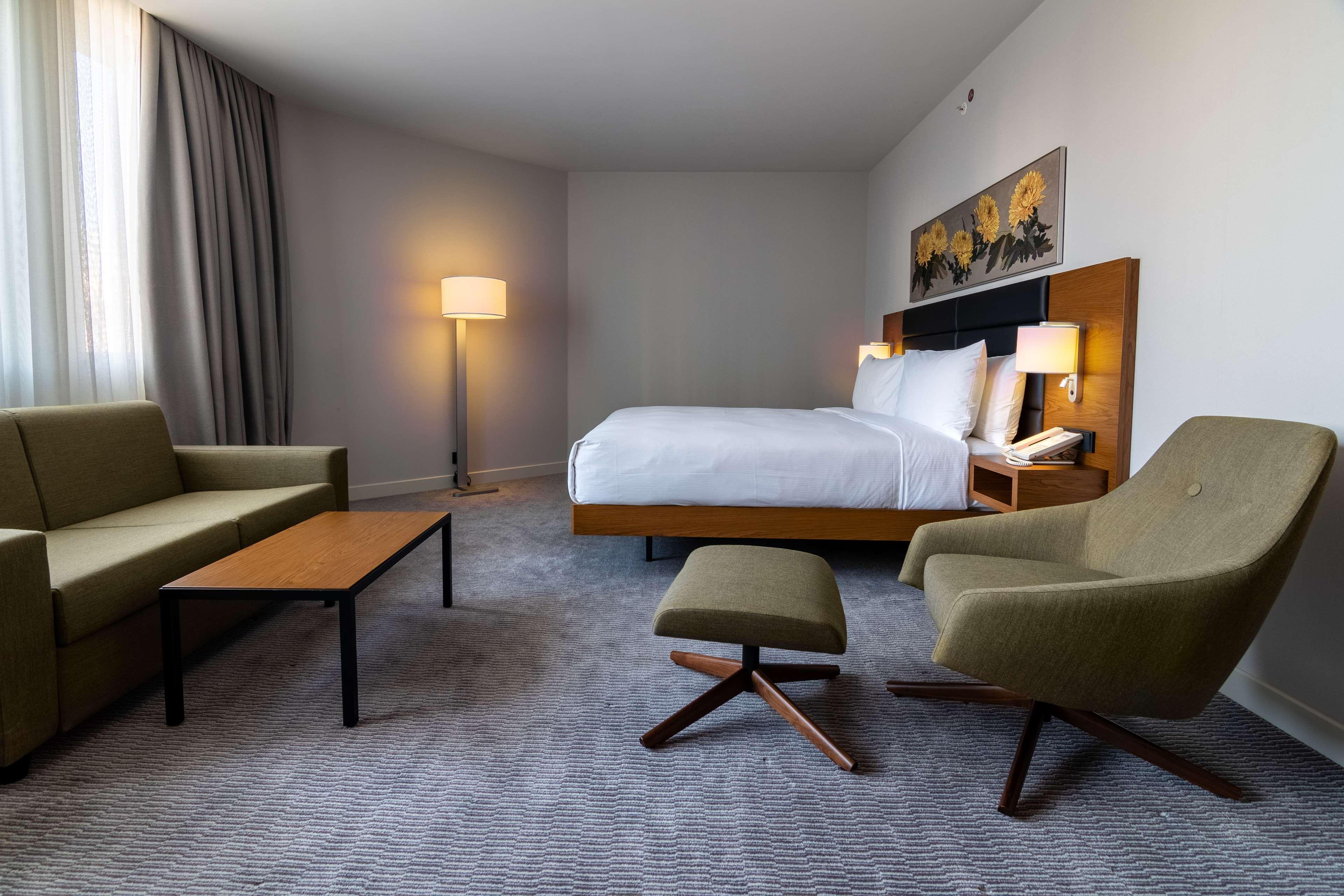 Junior Suite King Size Bed