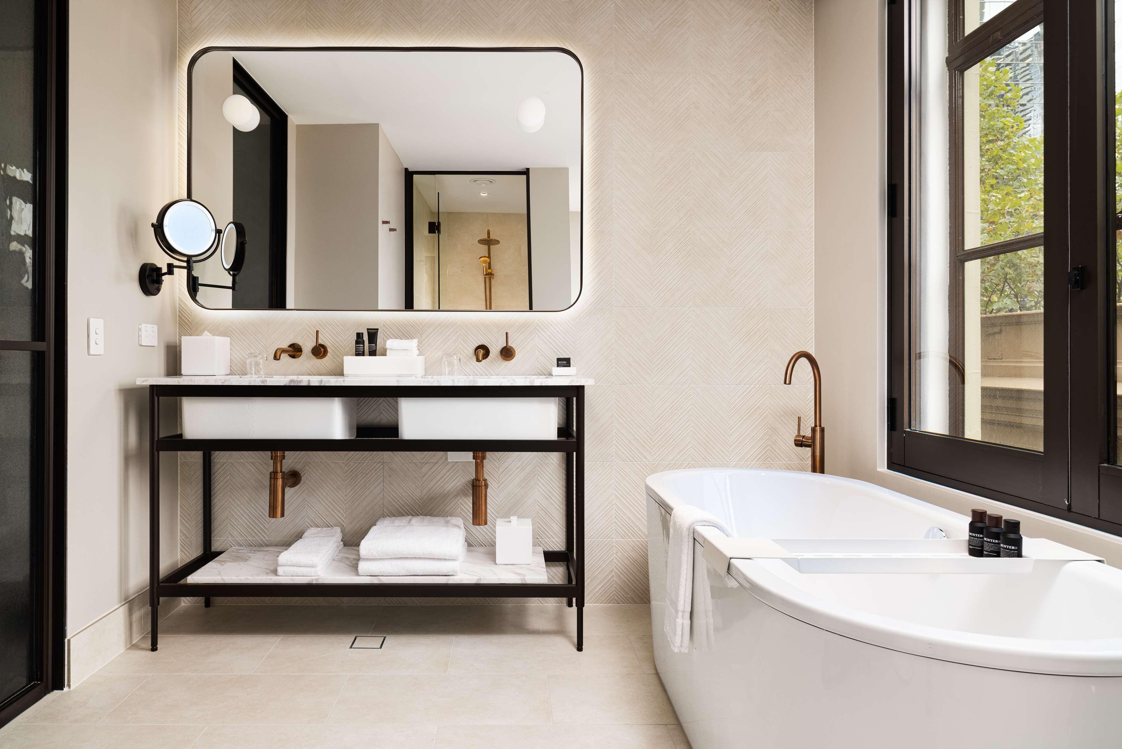 Junior Suite King Size Bed