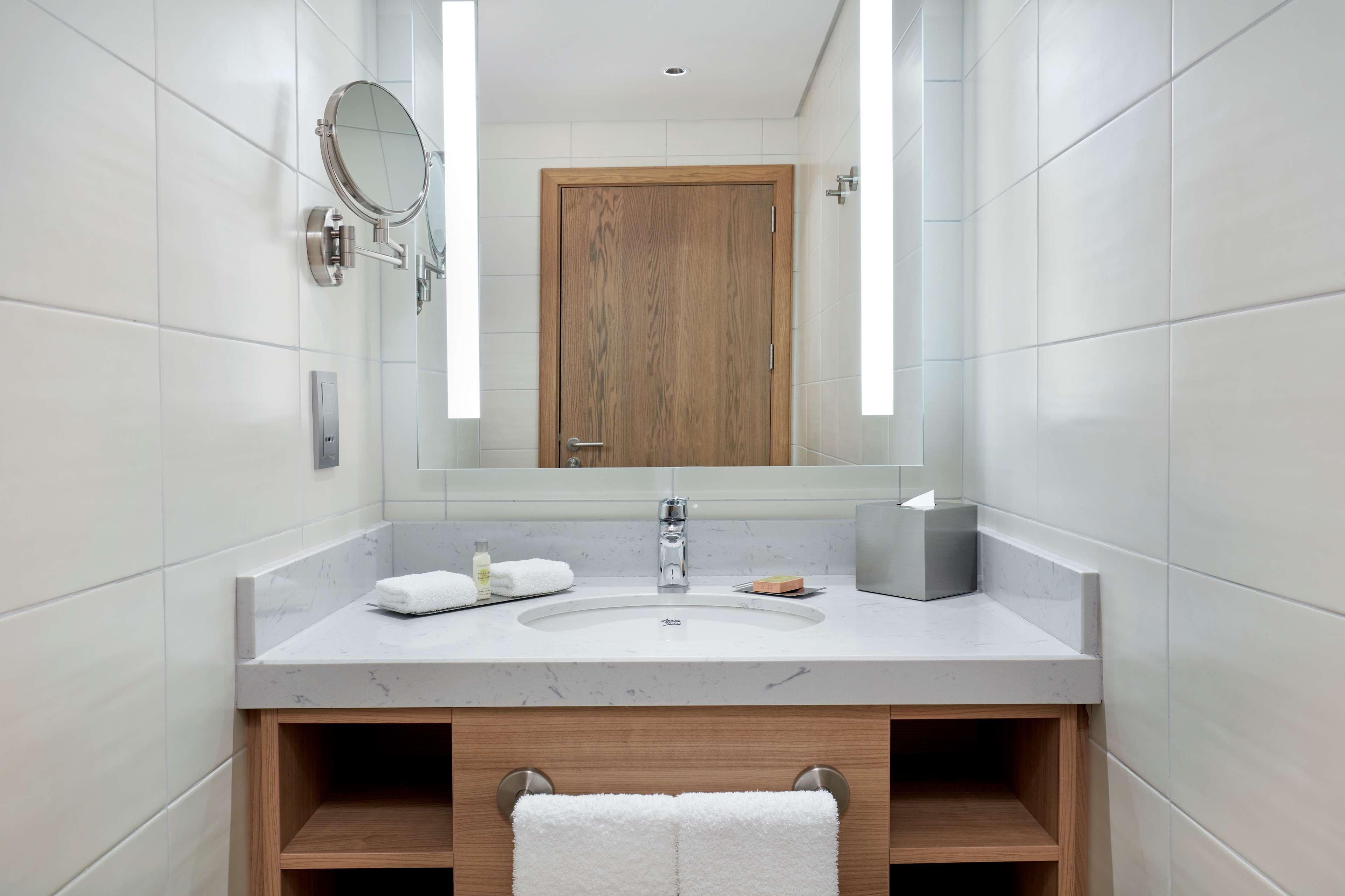 Suite Connecting Room