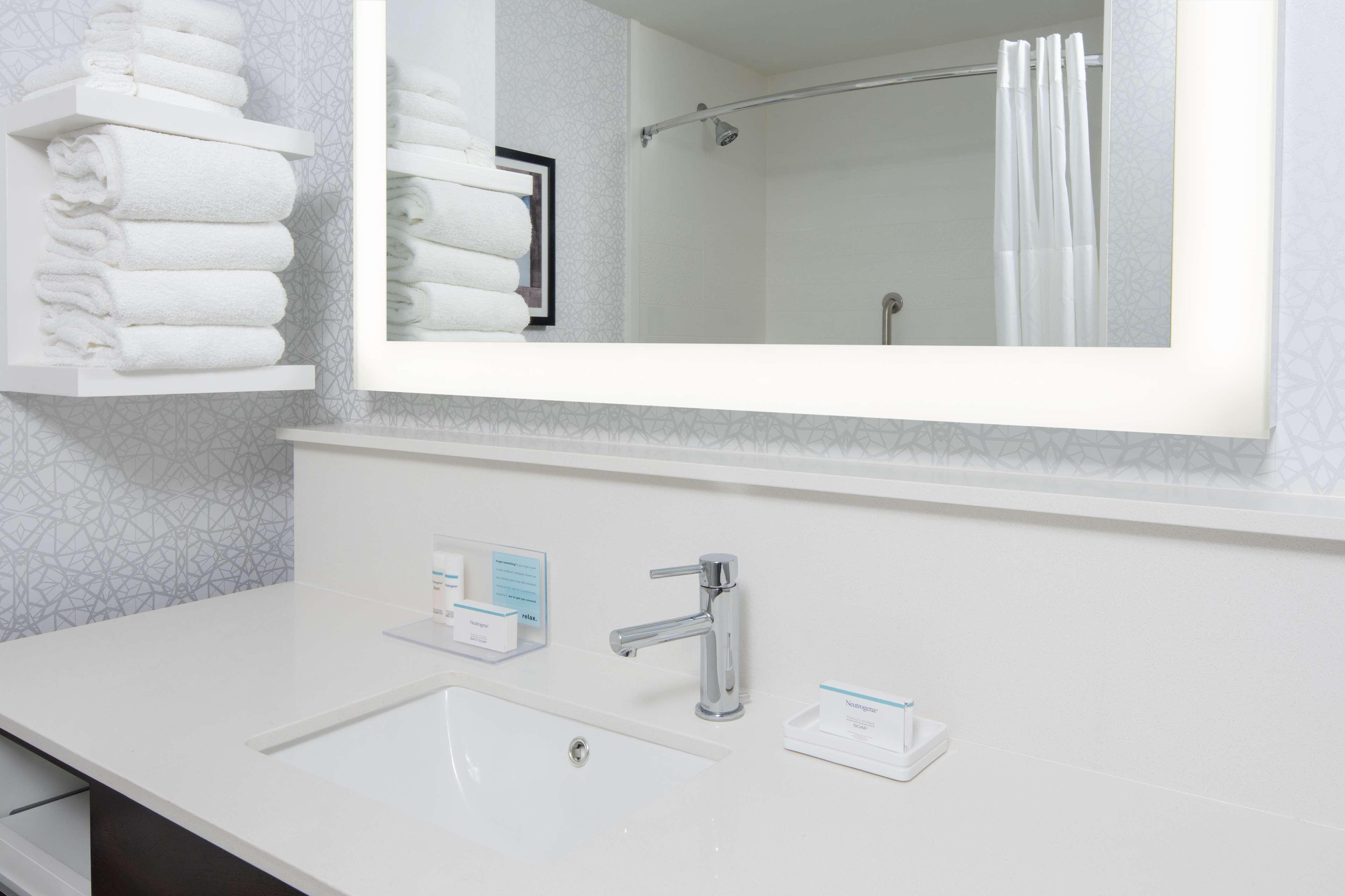 Double Two Queen Beds Non Smoking