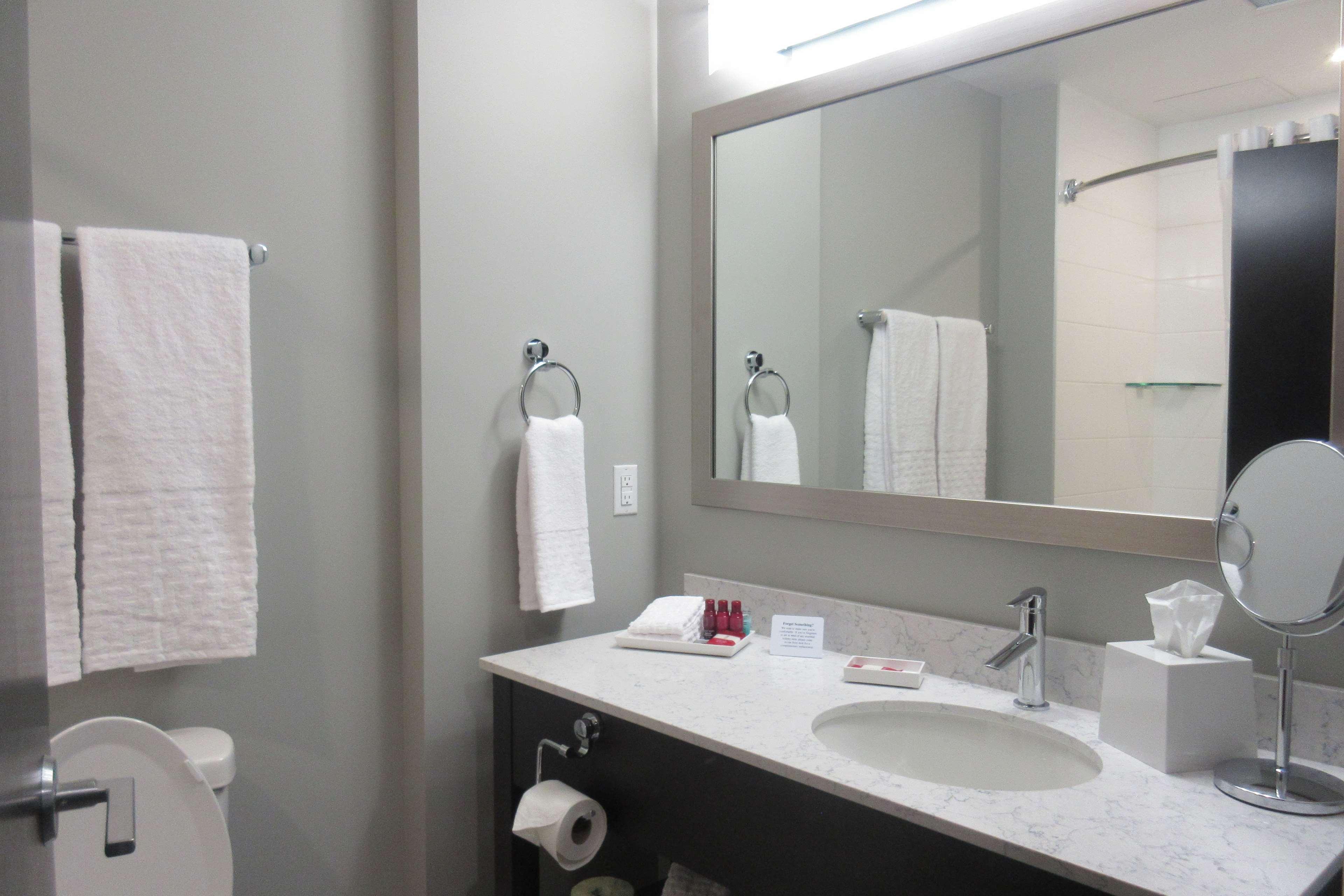 Room King Bed Non Smoking