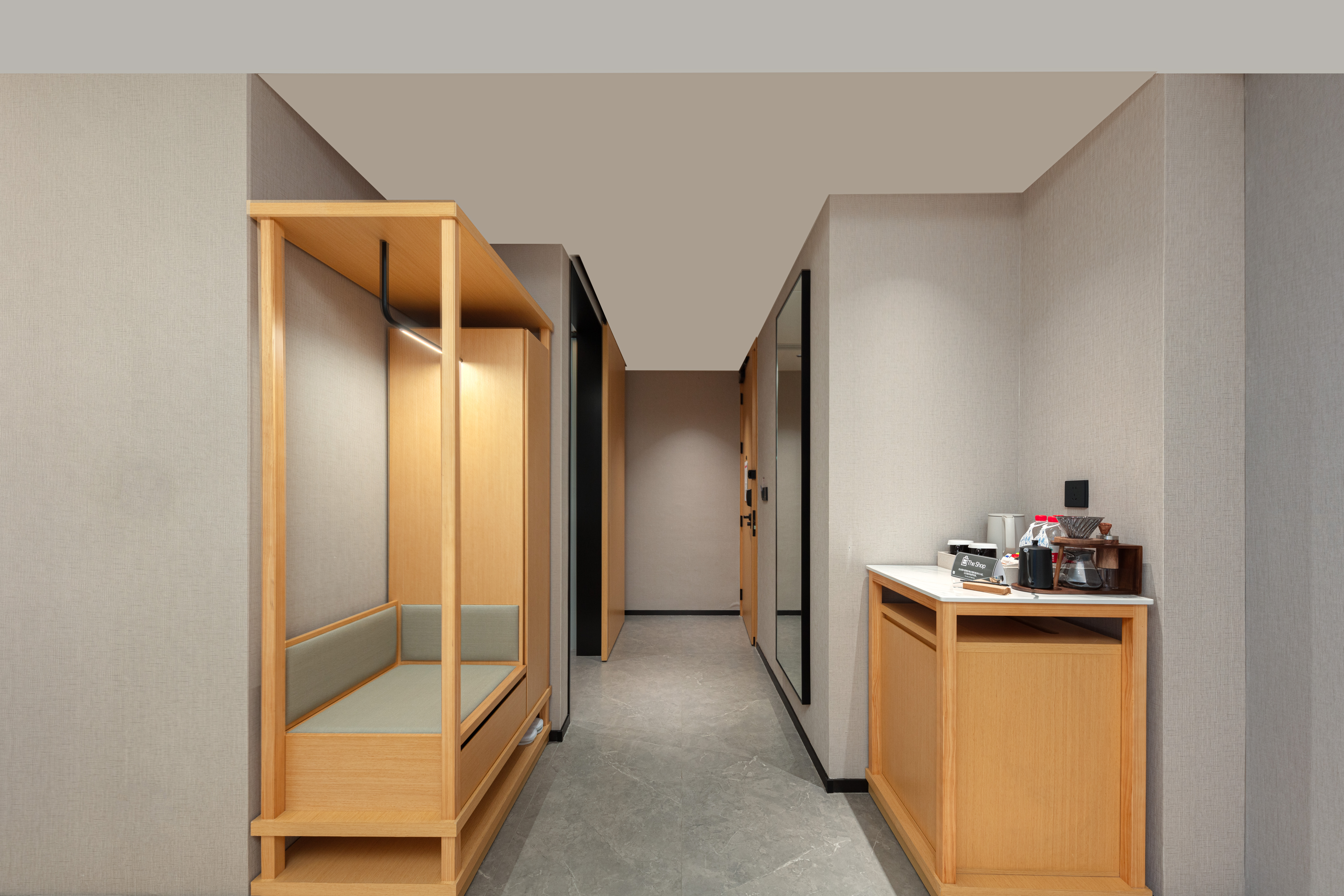 Double or Twin Deluxe King Bed