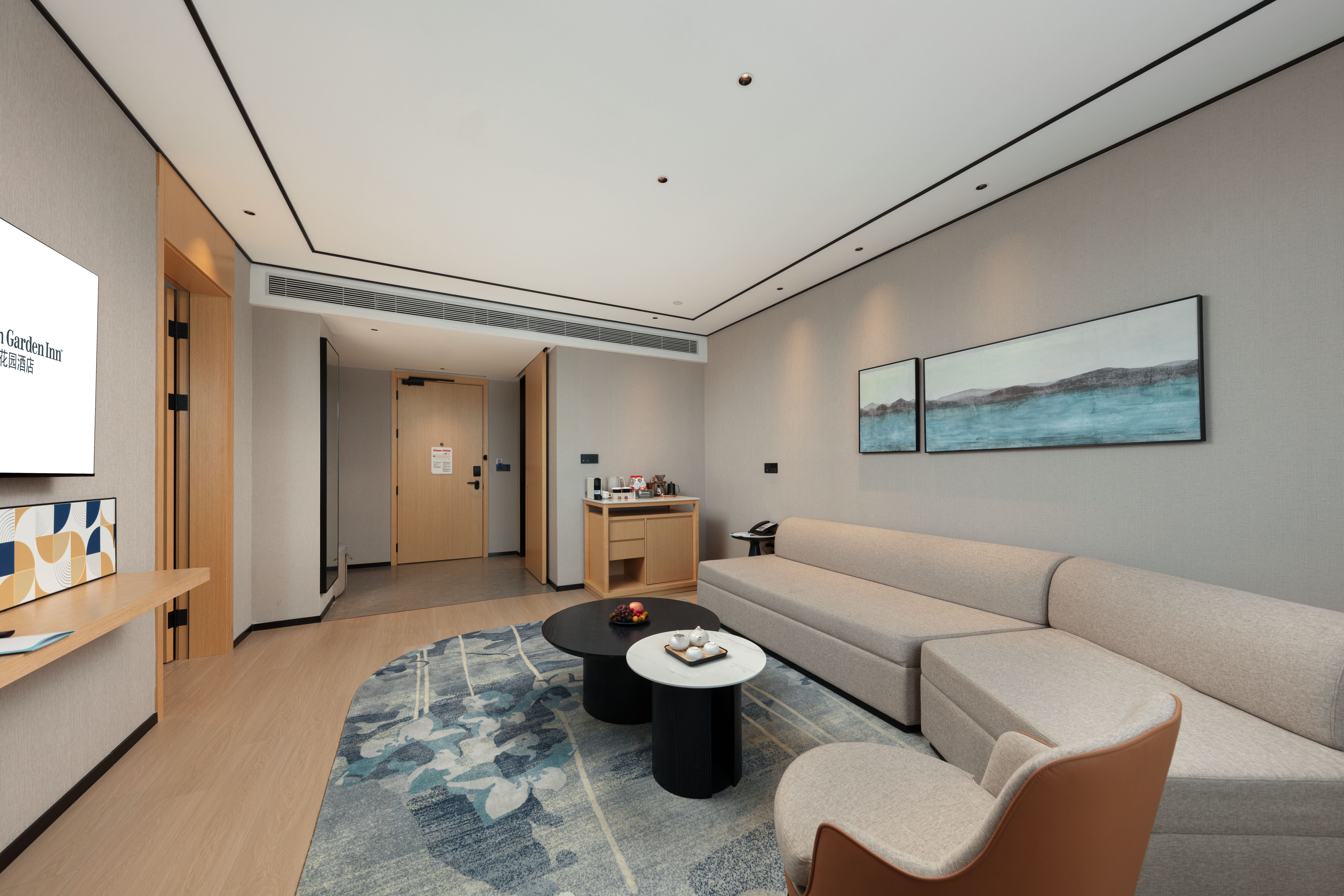 Suite Deluxe King Bed