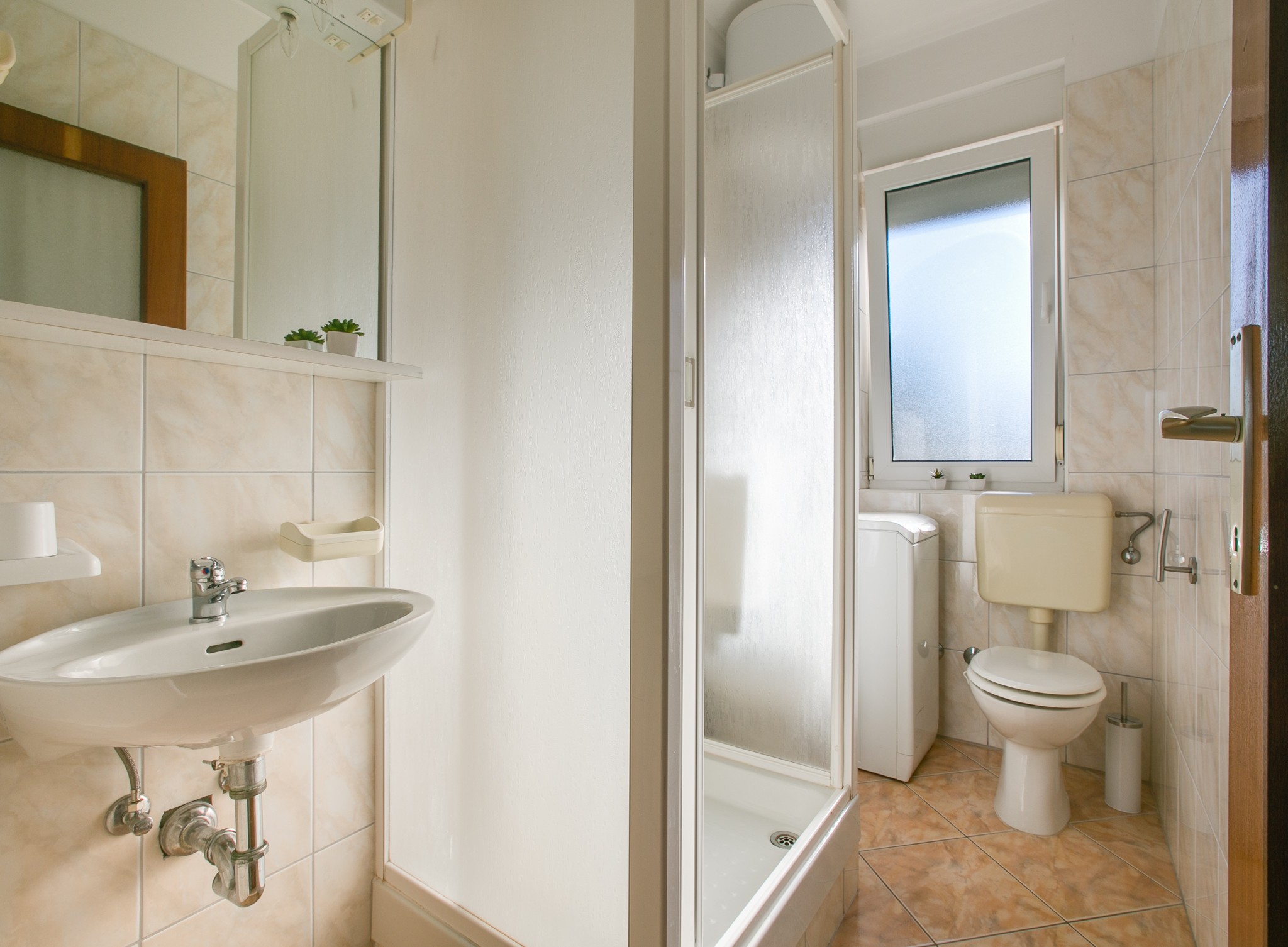 Apartment Capacity 4