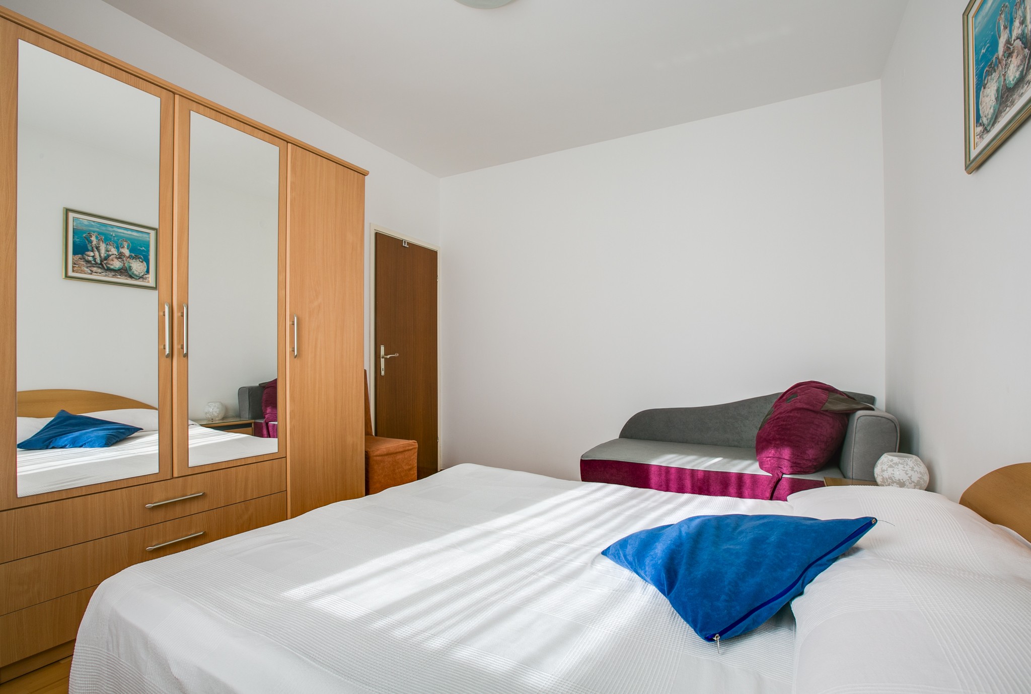 Apartment Capacity 4