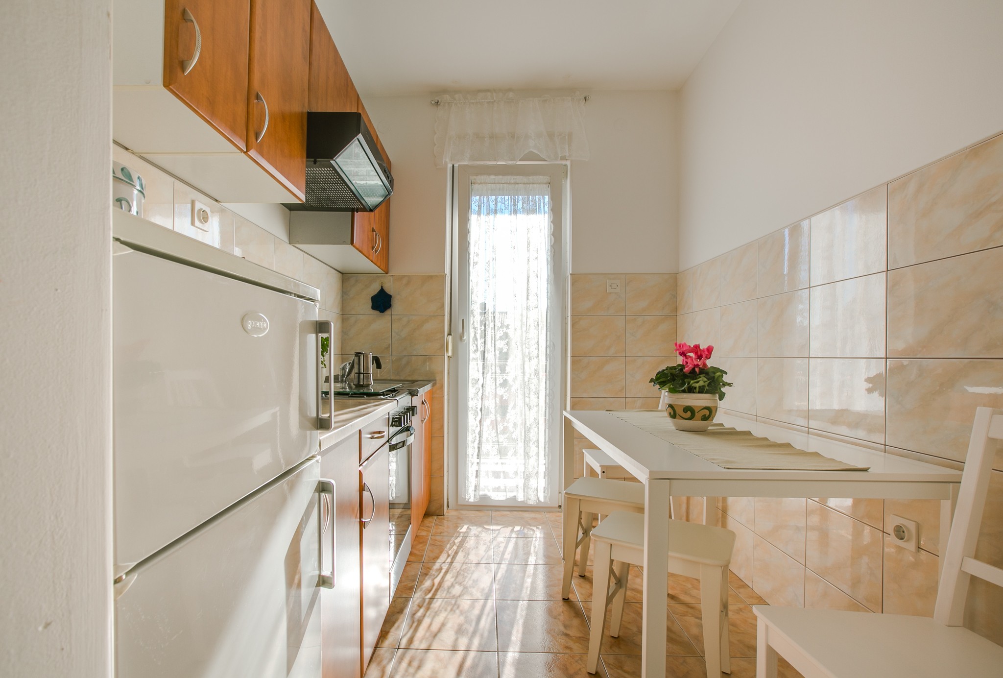 Apartment Capacity 4